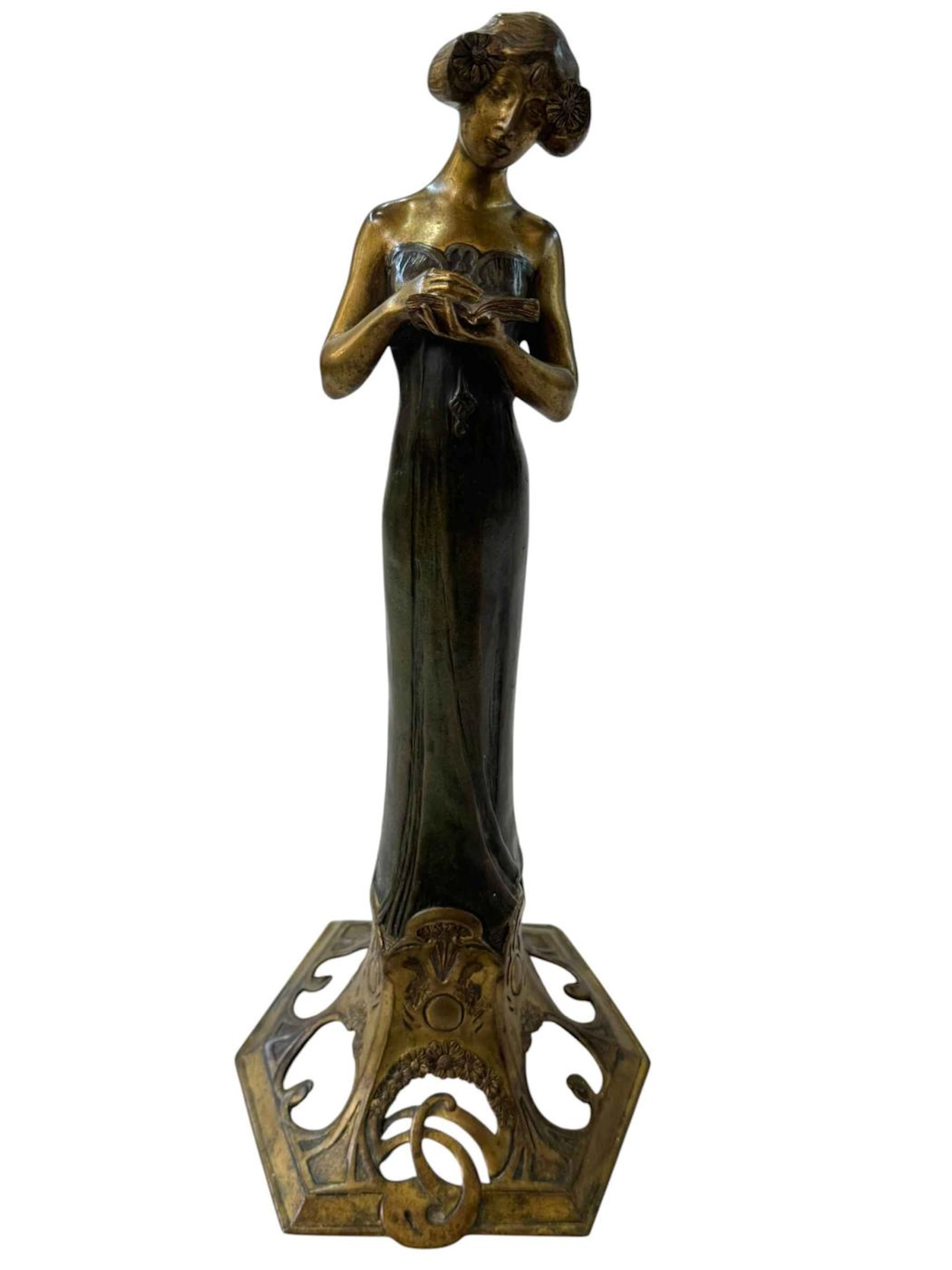 Charles Korschann (1872-1943), Art Nouveau gilt bronze maiden reading