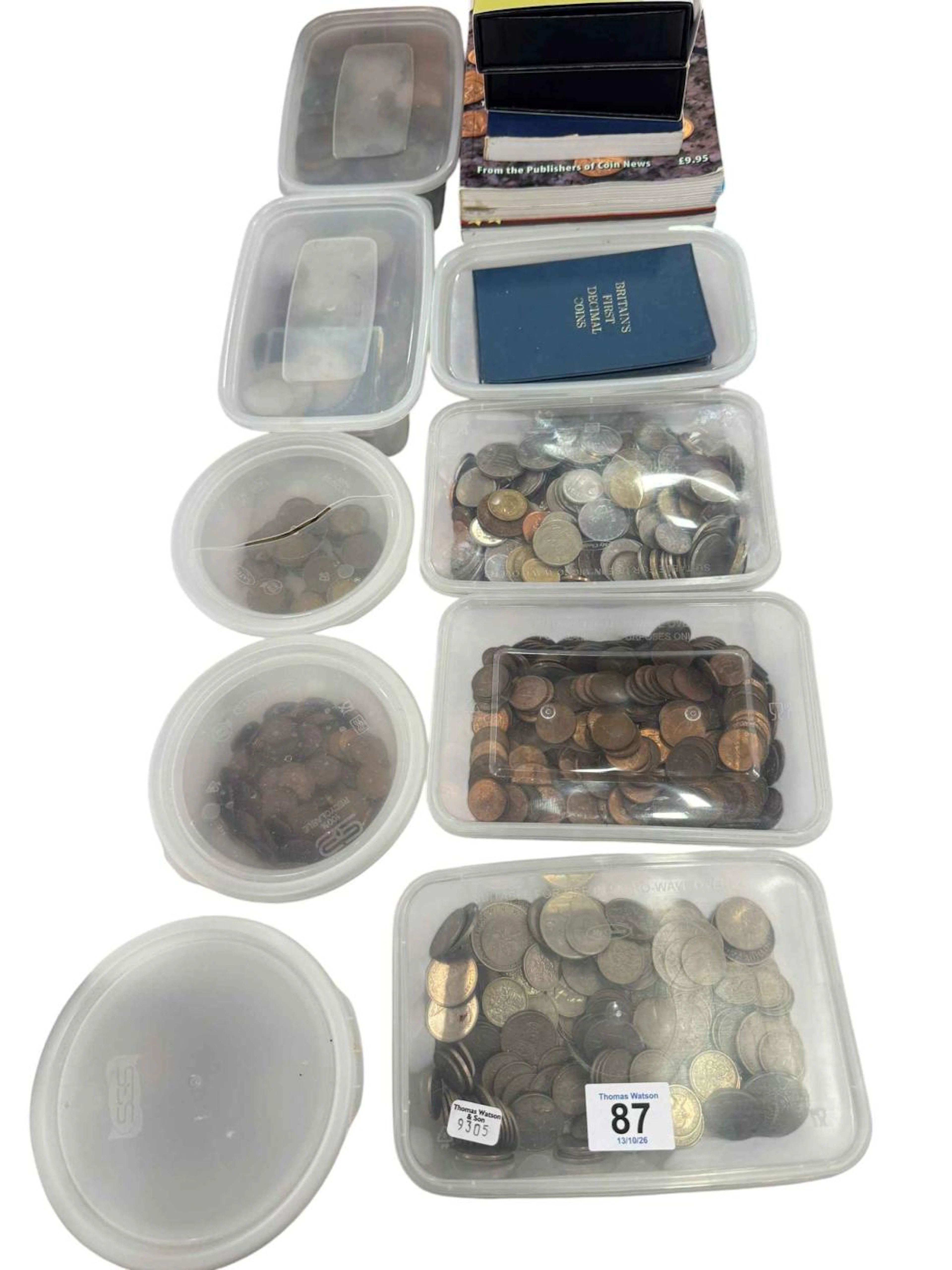 Collection of assorted coinage.