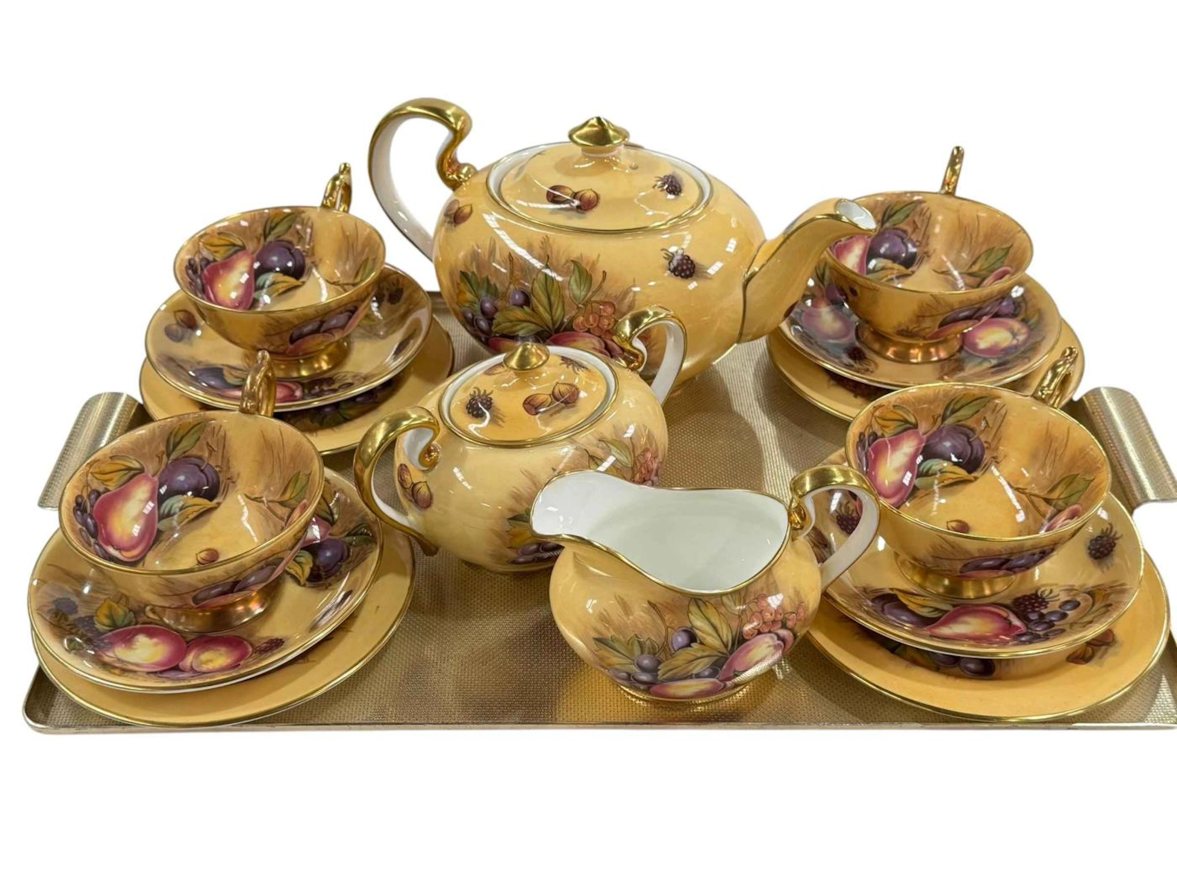 Aynsley Orchard Gold tea service.