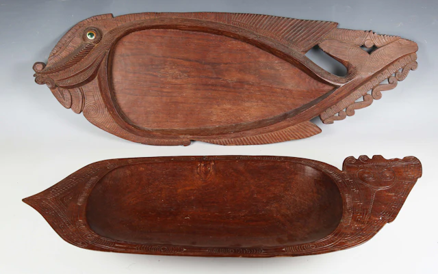 A South Seas carved hardwood platter, modelled in the form of a fish