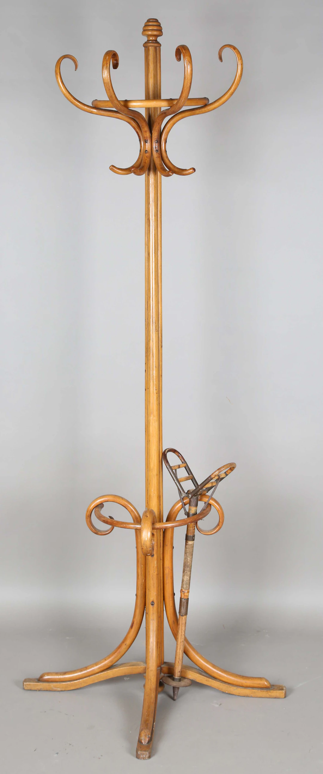 An early 20th century bentwood hatstand, possibly Thonet, height 210cm