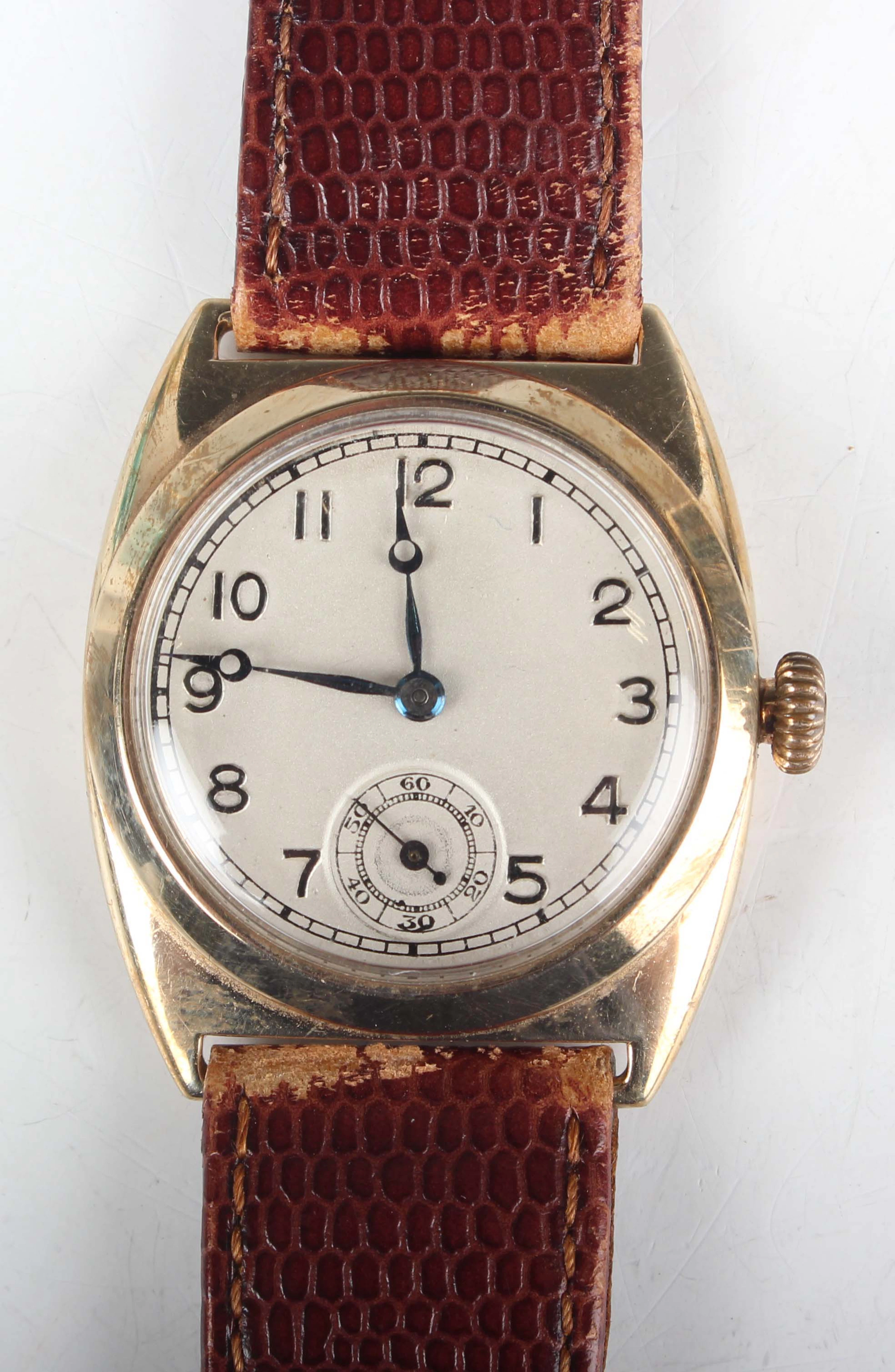 A 9ct gold cased gentleman's wristwatch, the jewelled manual wind