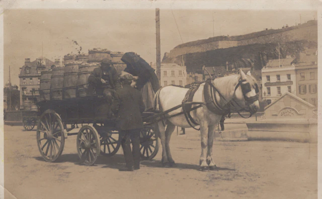 A collection of approximately 340 postcards, mostly of Jersey, including