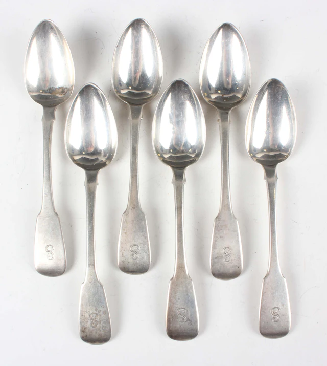 A set of six George III Irish silver Fiddle pattern teaspoons, Dublin