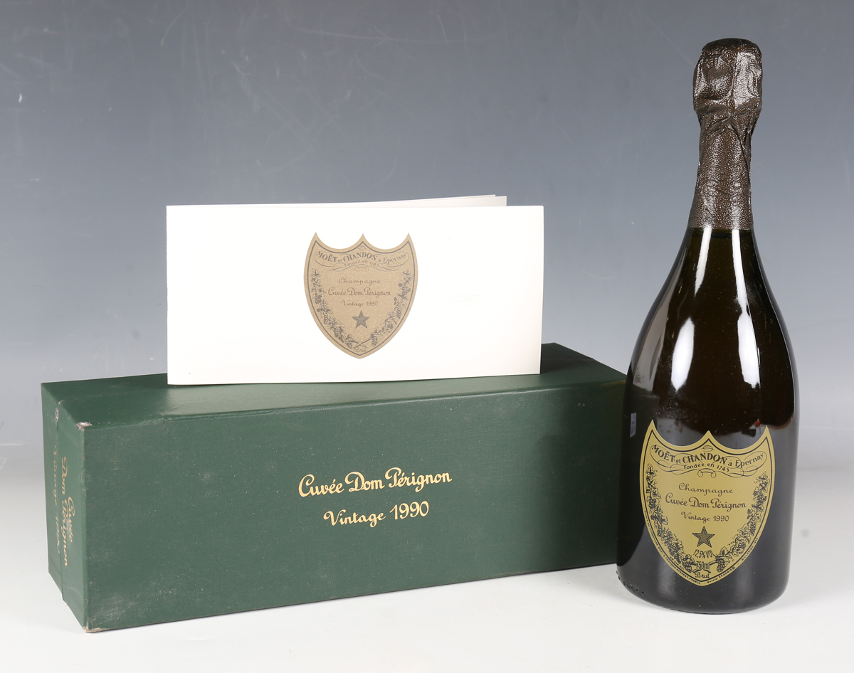 Moët & Chandon Cuvée Dom Perignon Champagne, 1990, boxed (1).
