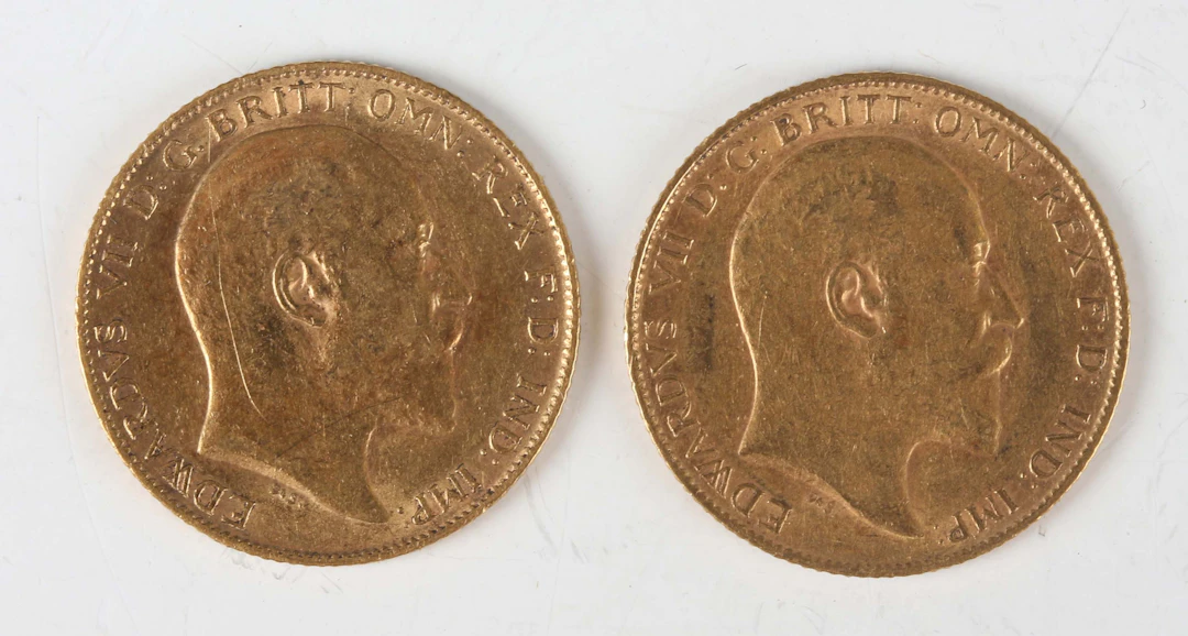 Two Edward VII half-sovereigns, 1906 and 1910. Note: this lot includes