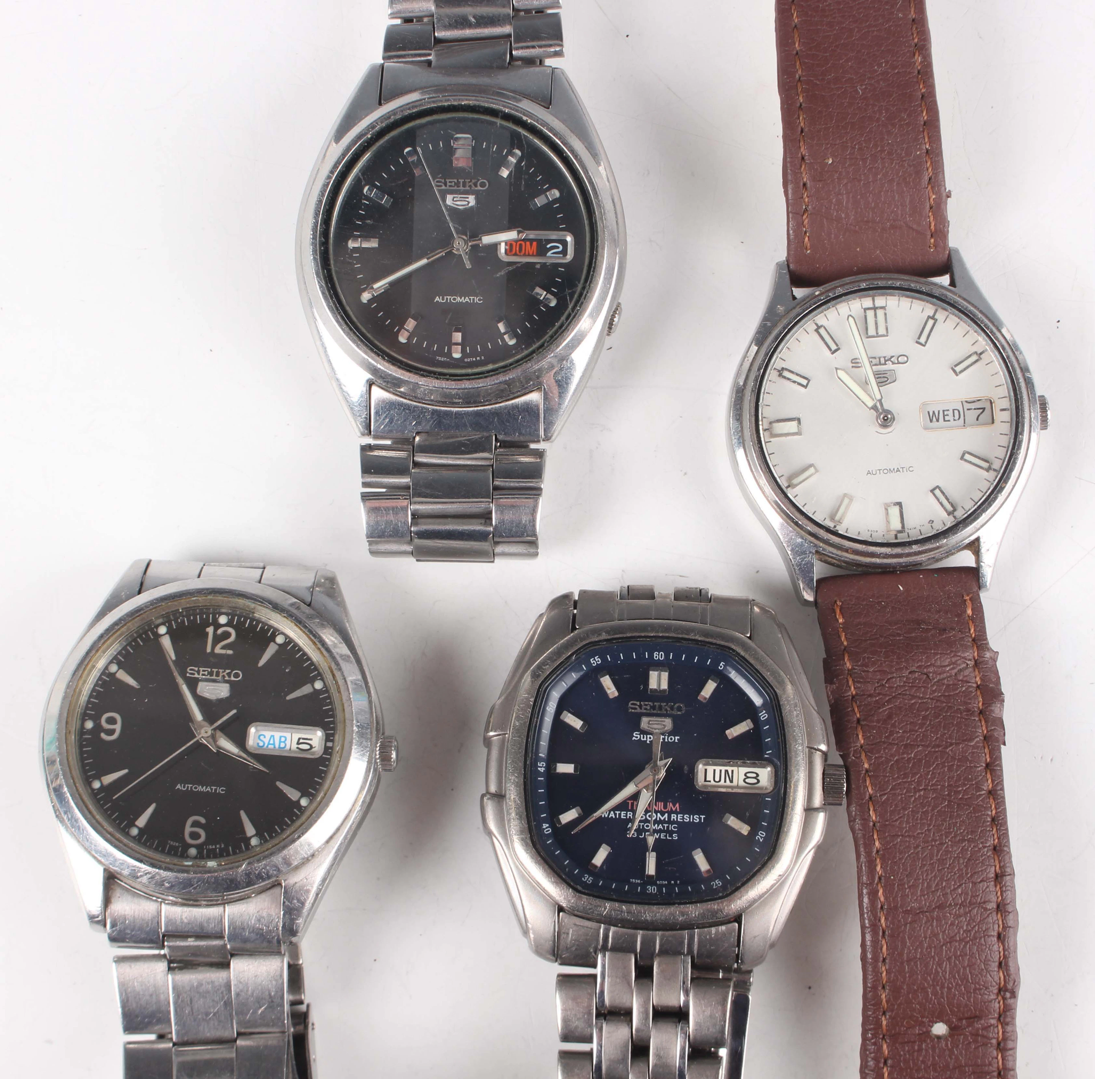 A Seiko 5 Superior Automatic Titanium gentleman's bracelet wristwatch