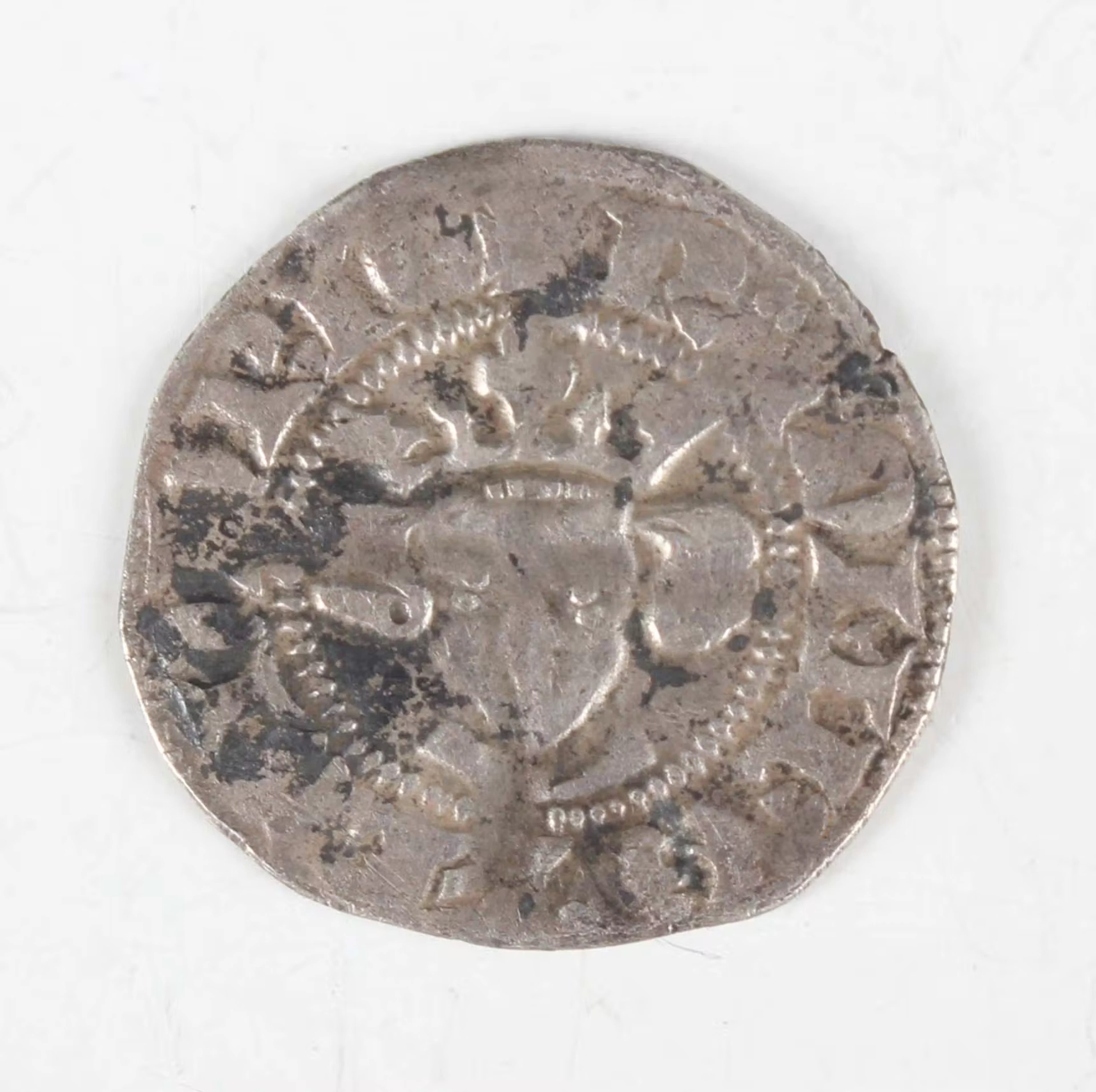 A scarce hammered sterling silver penny of Robert of Béthune, circa