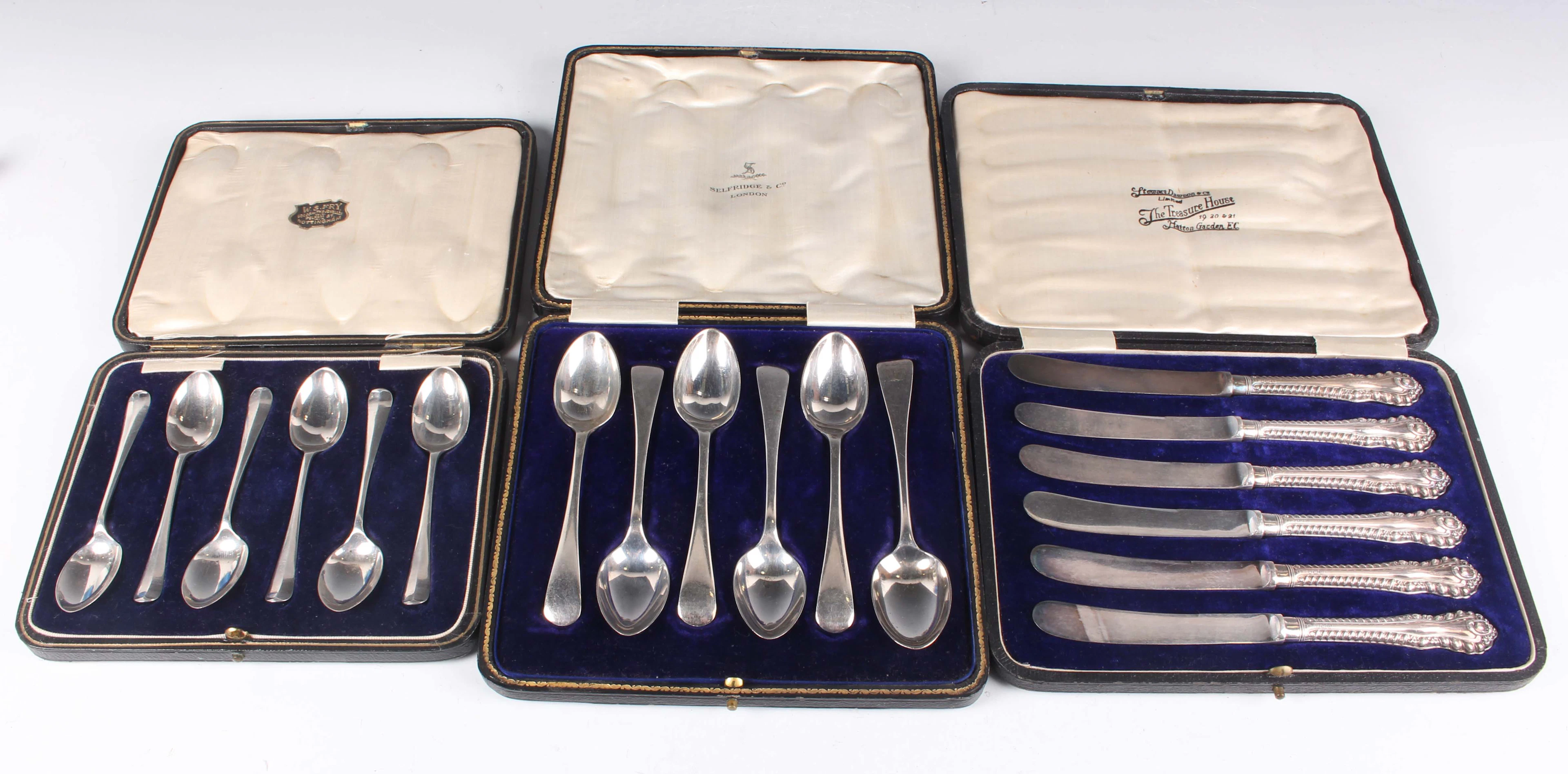 A set of six George V silver Hanoverian Rat Tail pattern coffee spoons