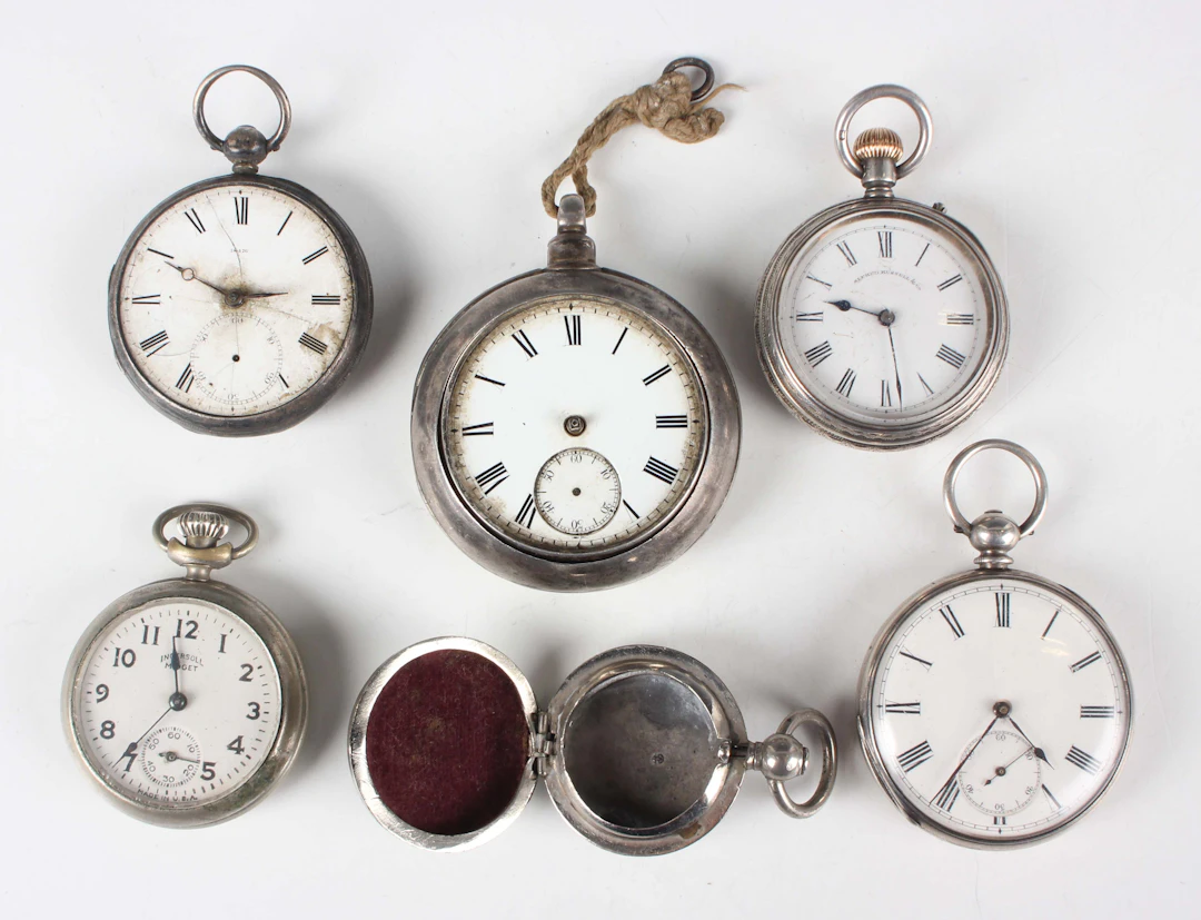 A Victorian silver pair cased keywind open-faced pocket watch, Birmingham
