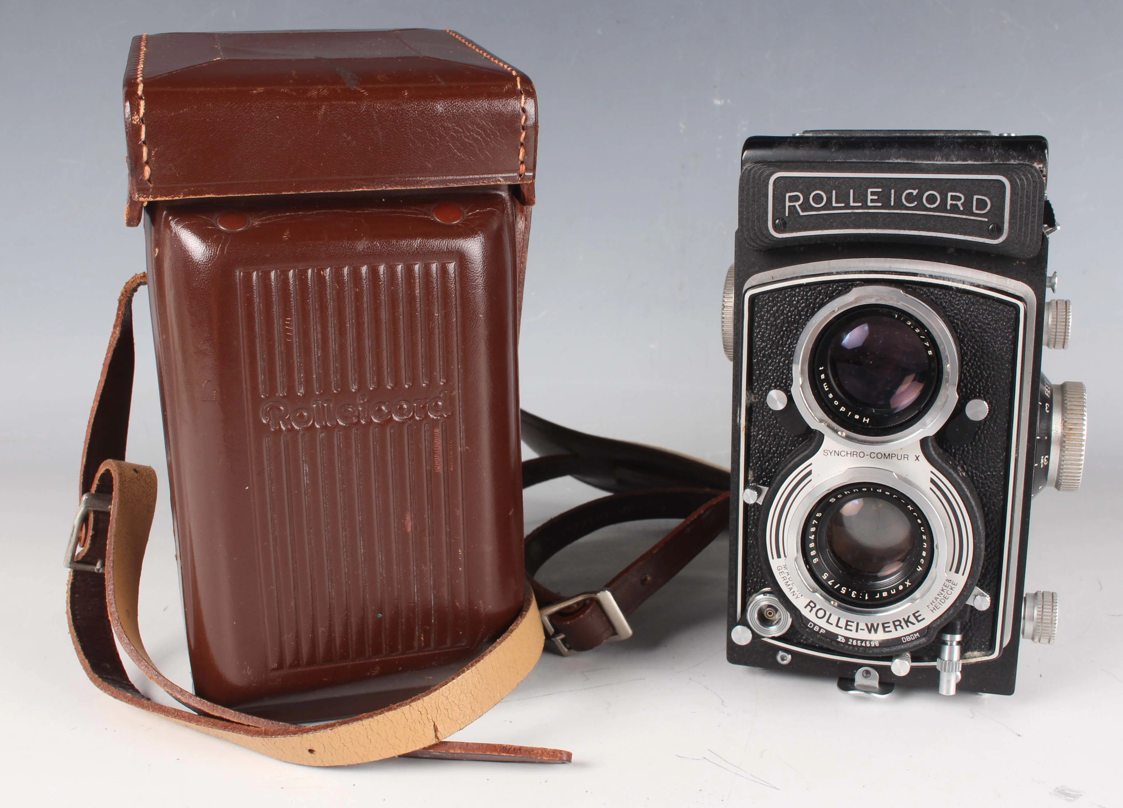 A Franke & Heidecke Rolleicord Vb Model 2 twin lens reflex camera