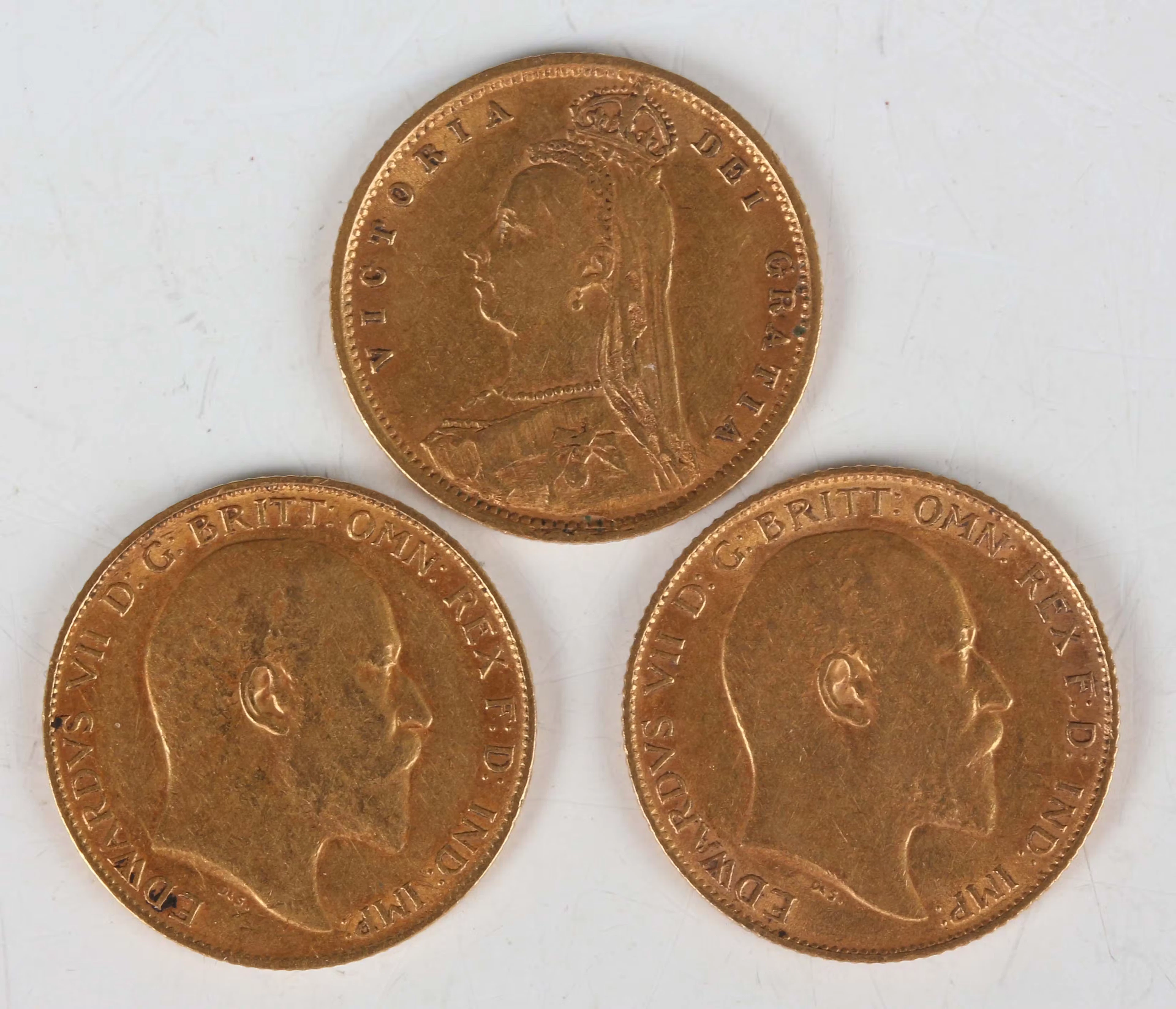 Three half-sovereigns, comprising Victoria Jubilee Head 1892 and two