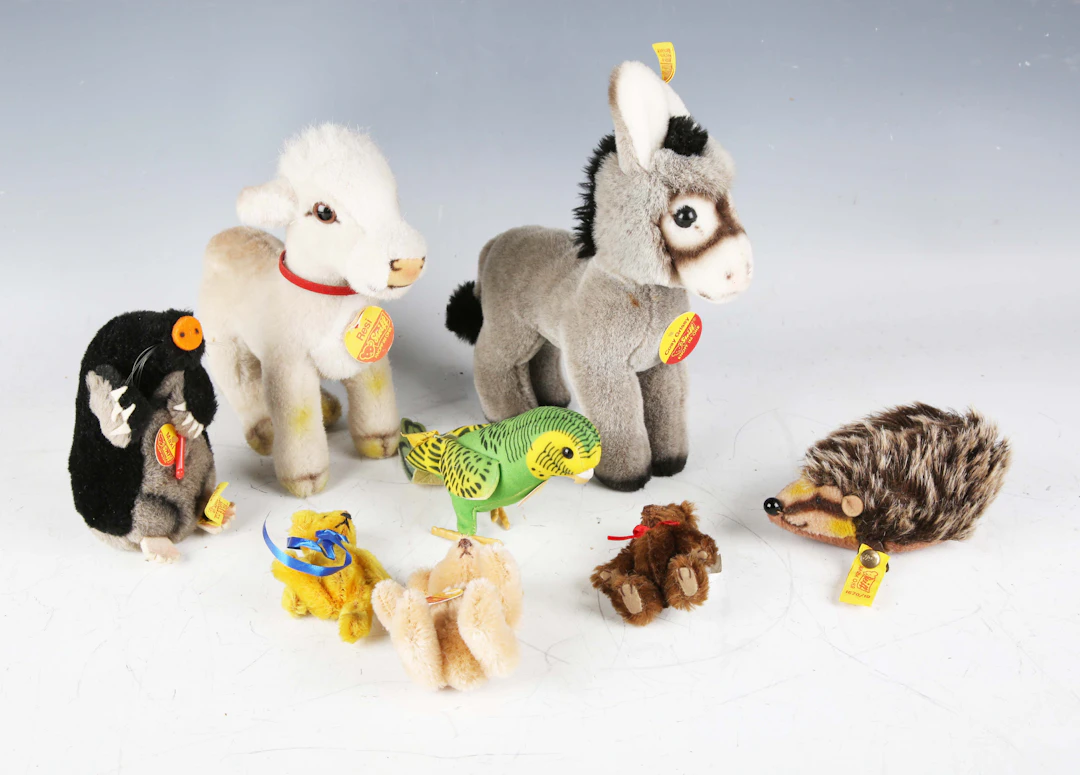 A group of Steiff soft toys, comprising hedgehog, Hansi Original Teddybear