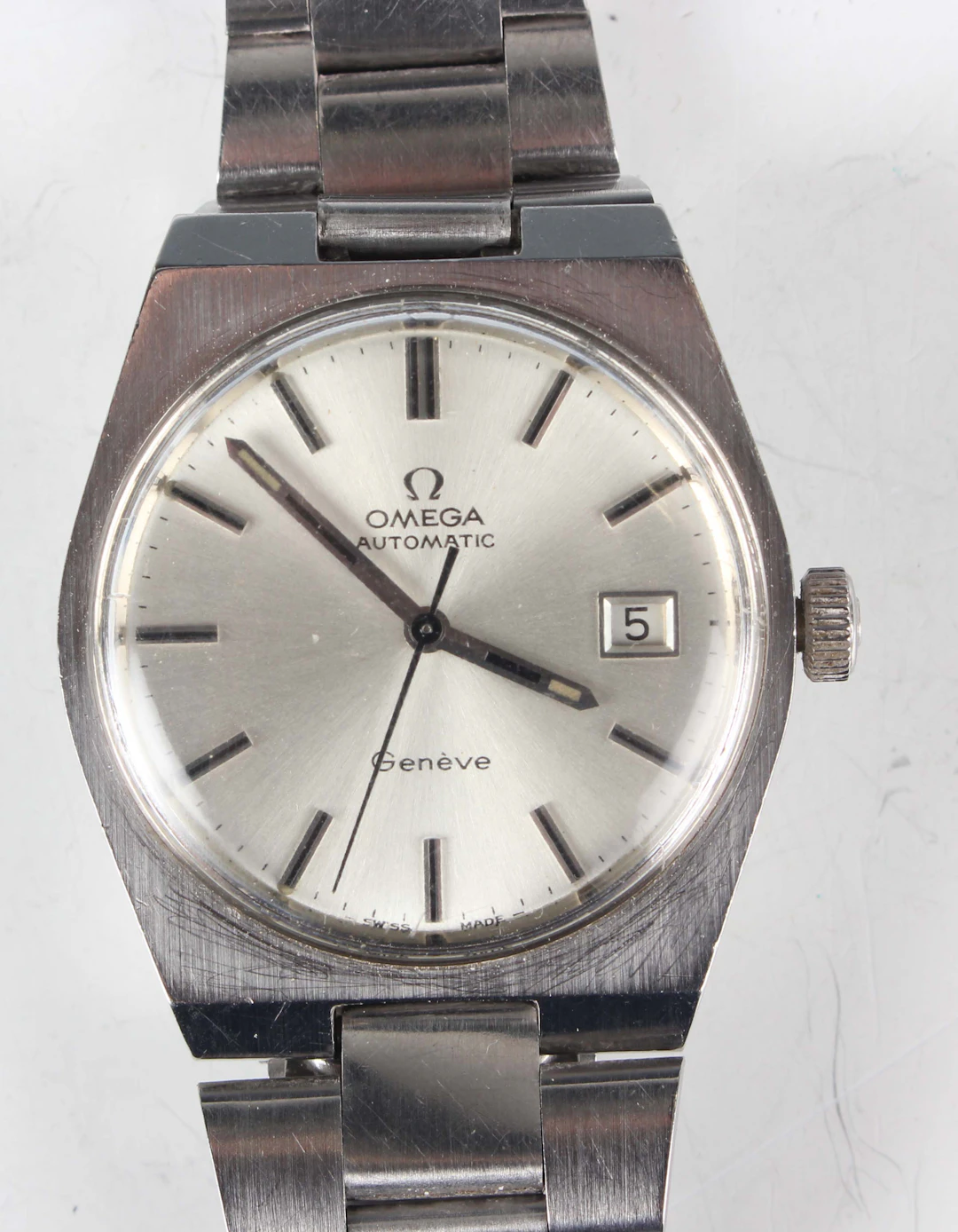 An Omega Automatic Genève stainless steel gentleman's bracelet wristwatch