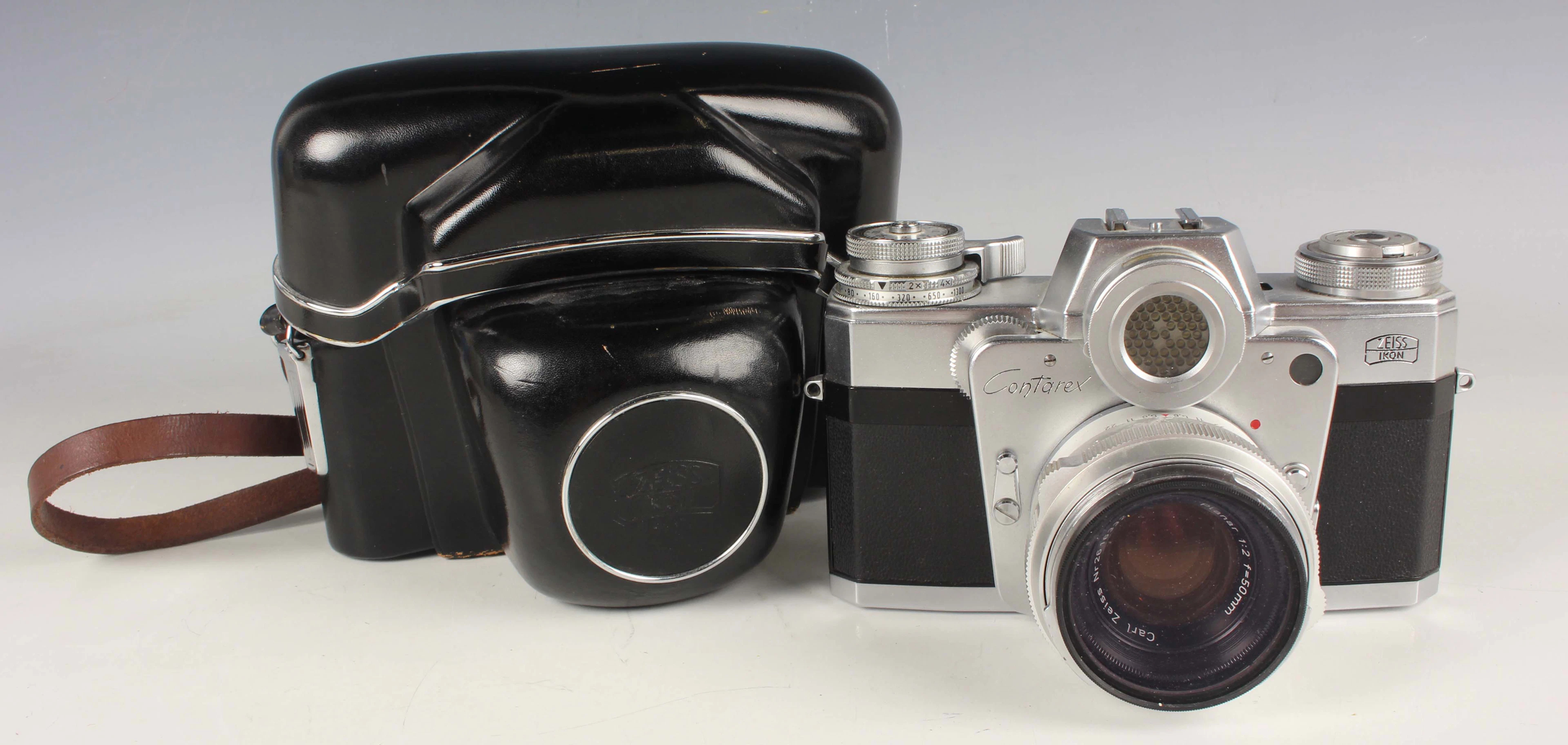 A Zeiss Ikon Contarex 'Bullseye' 35mm SLR camera with Carl Zeiss Planar