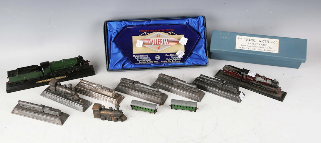 A collection of OO gauge railway items, including Graham Farrish 2-6-2