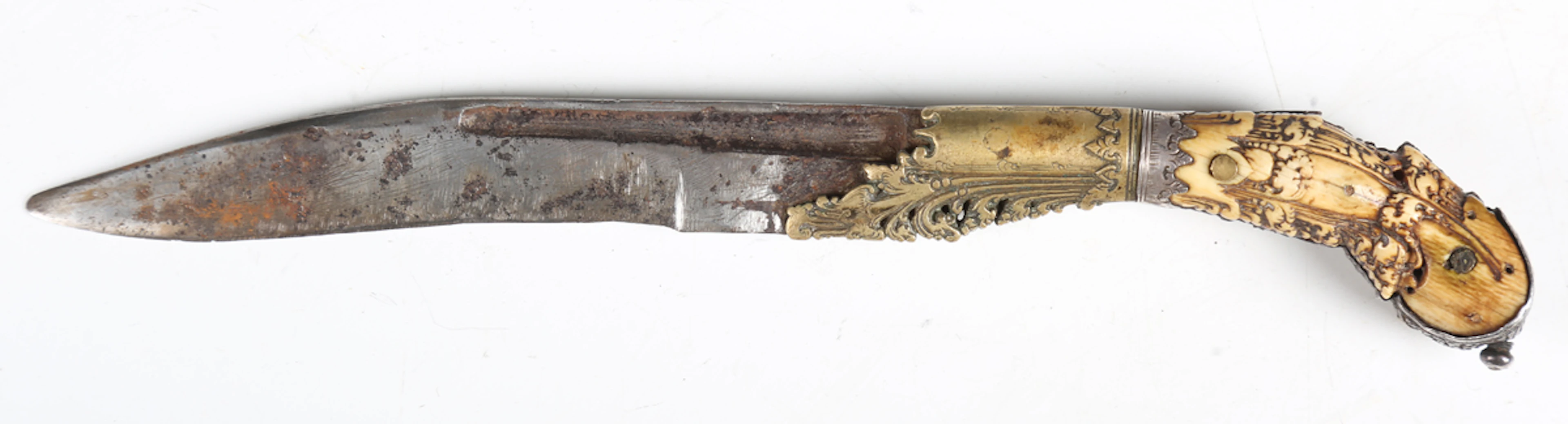 An 18th/19th century Sri Lankan piha kaetta knife with single-edged