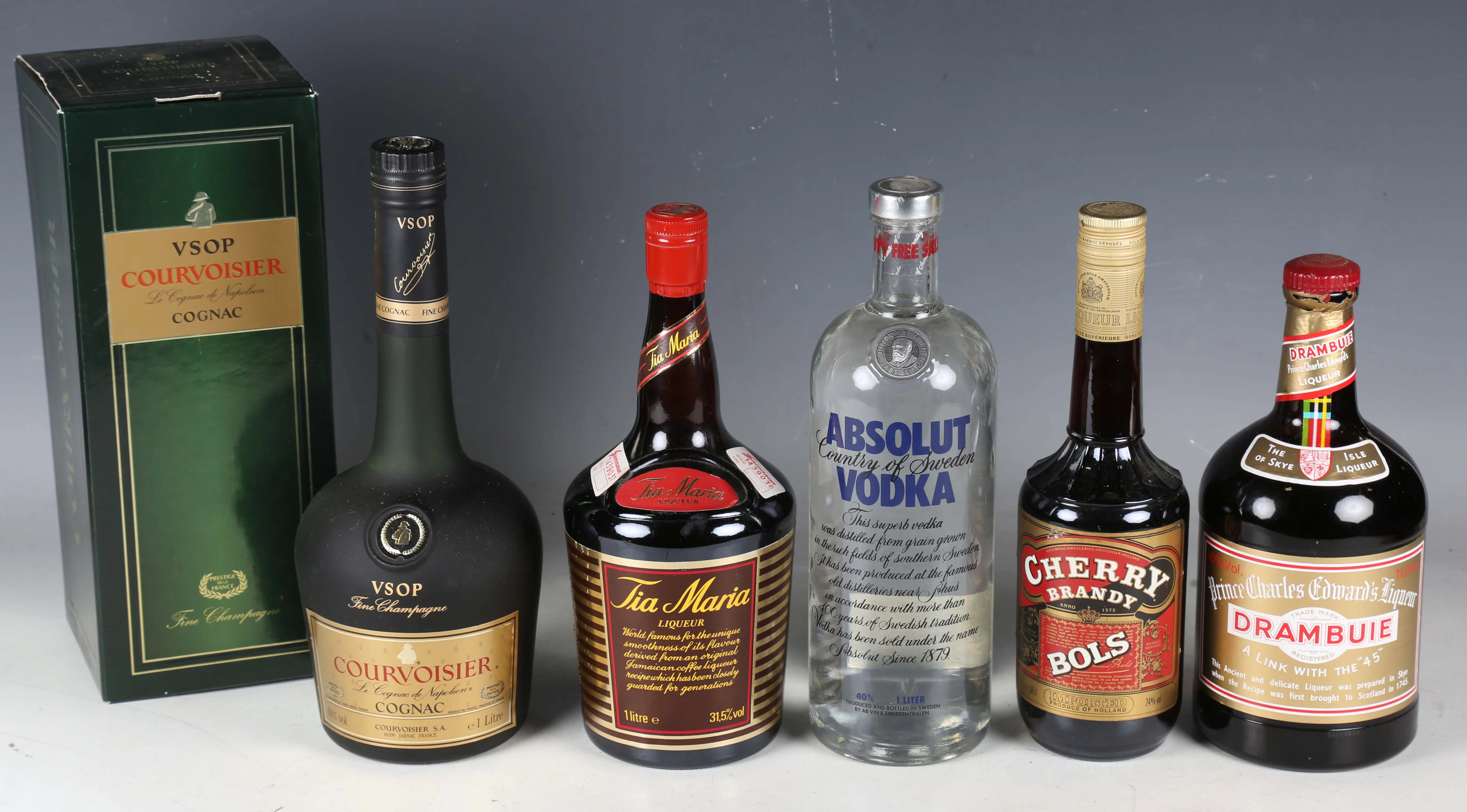 Courvoisier V.S.O.P Cognac, 1 litre, boxed (1), Drambuie, 1 litre