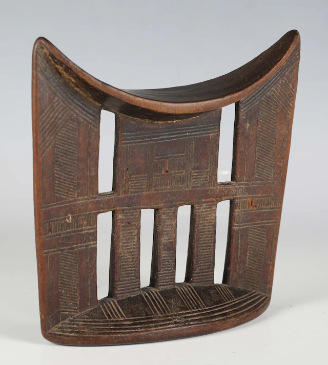 An Ethiopian Kambatta carved wooden headrest, probably 19th century