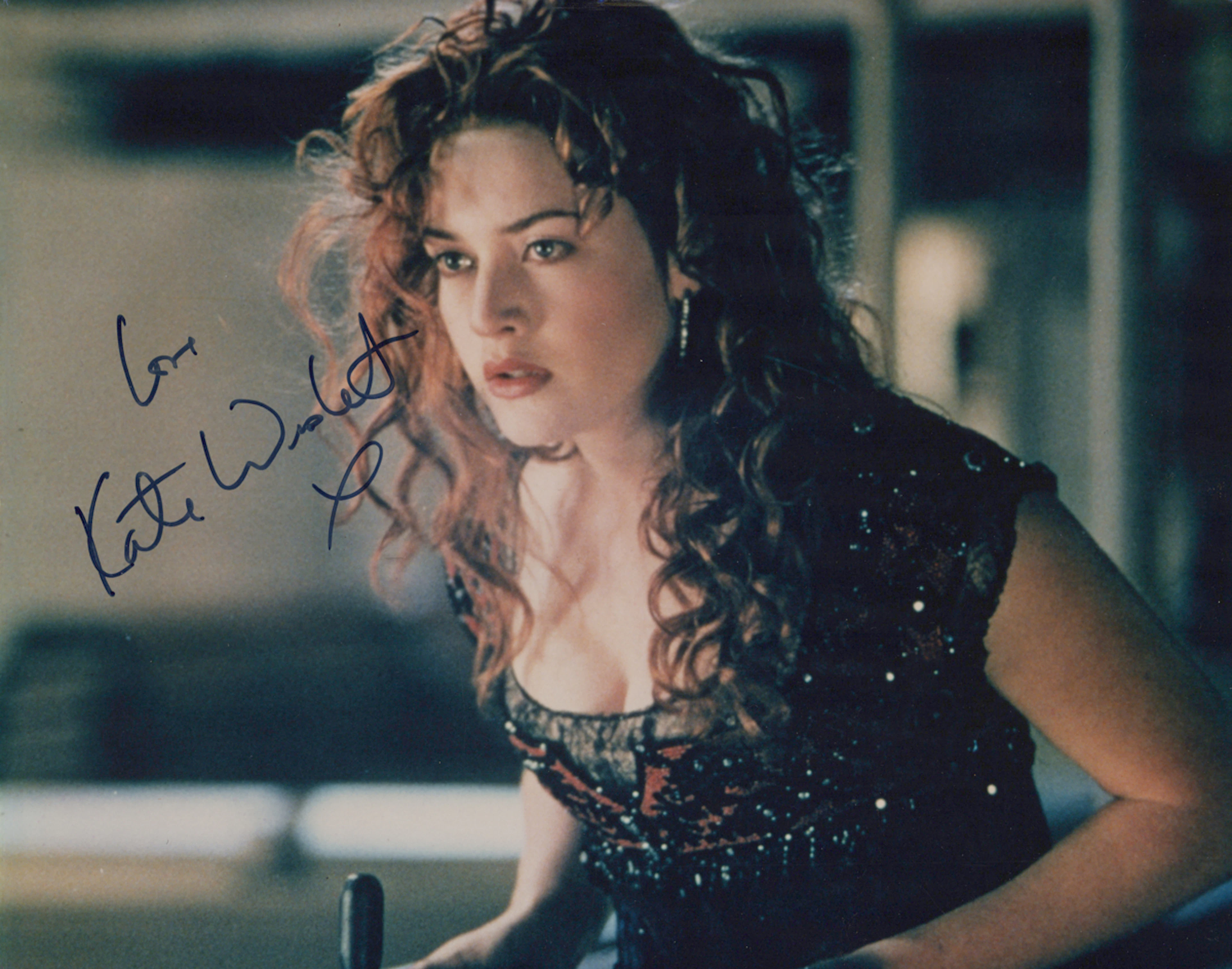 AUTOGRAPHS. A colour photograph of Kate Winslet in the role of Rose
