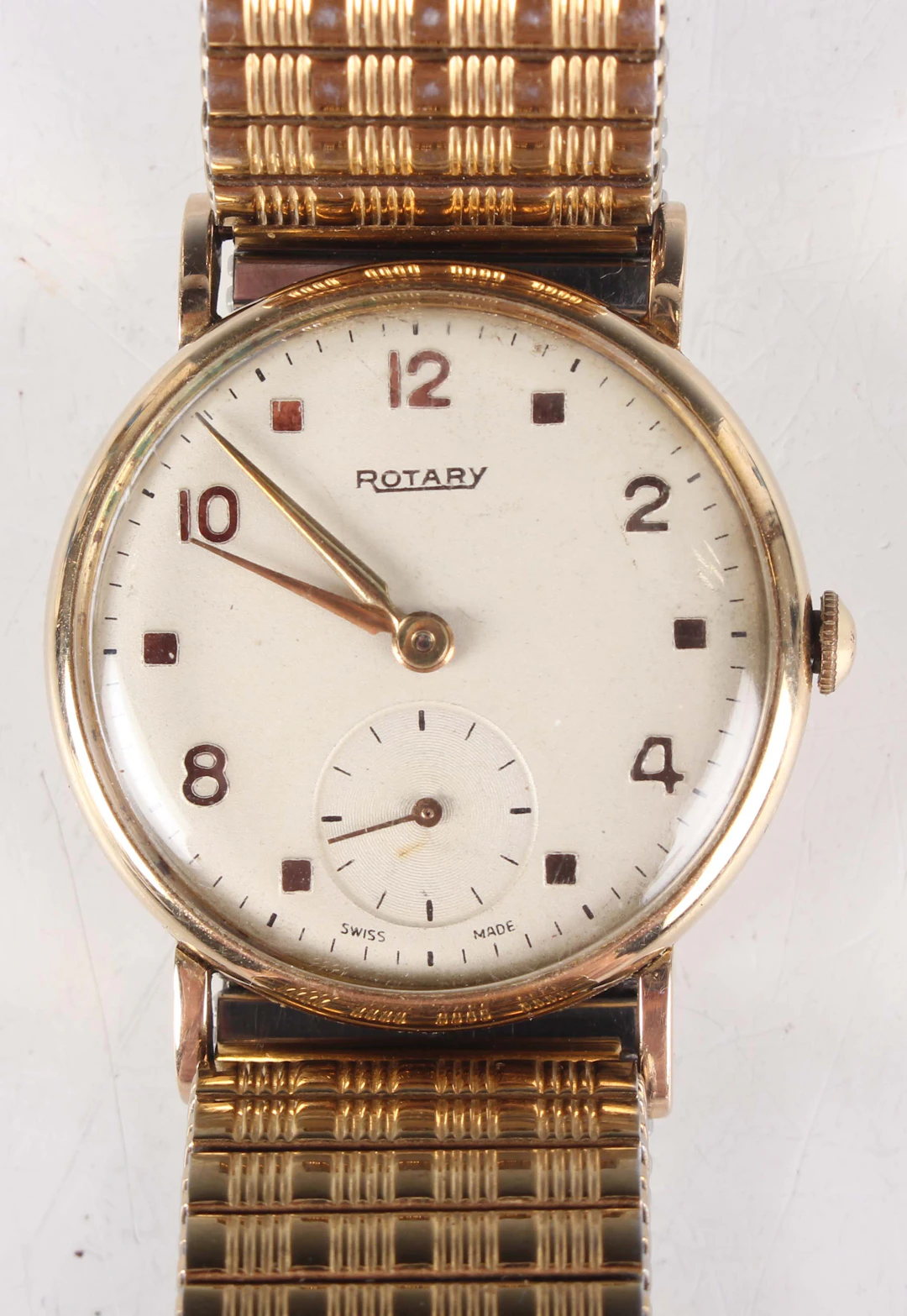 A Rotary 9ct gold circular cased gentleman's wristwatch with signed