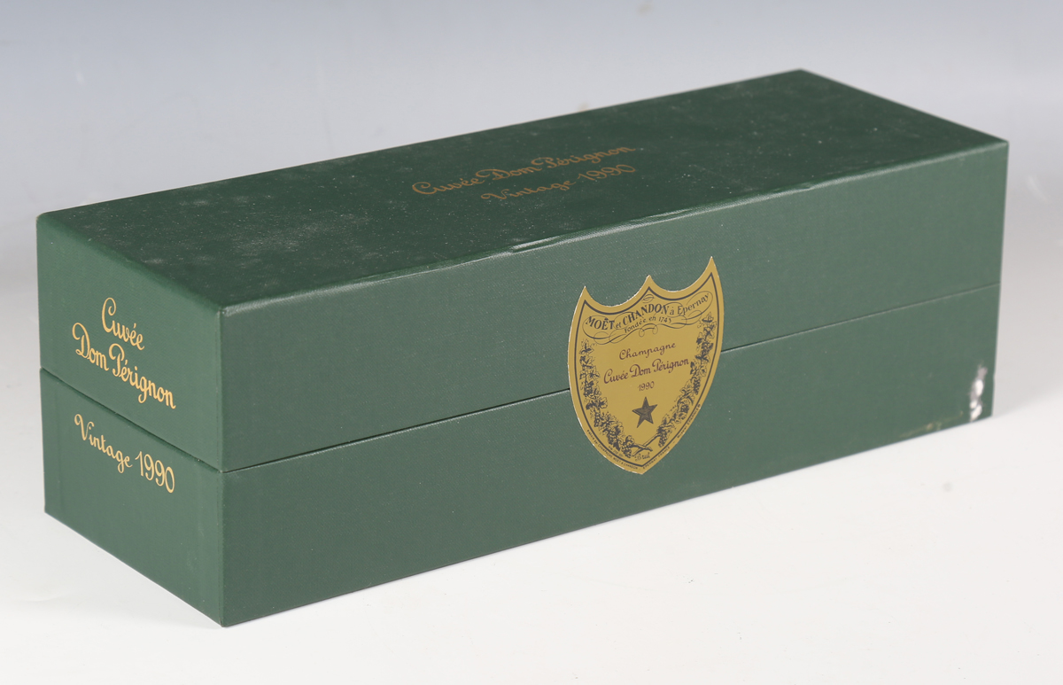 Moët & Chandon Cuvée Dom Perignon Champagne, 1990, boxed (1).