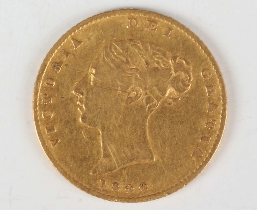 A Victoria Young Head half-sovereign 1844. Note: this lot includes