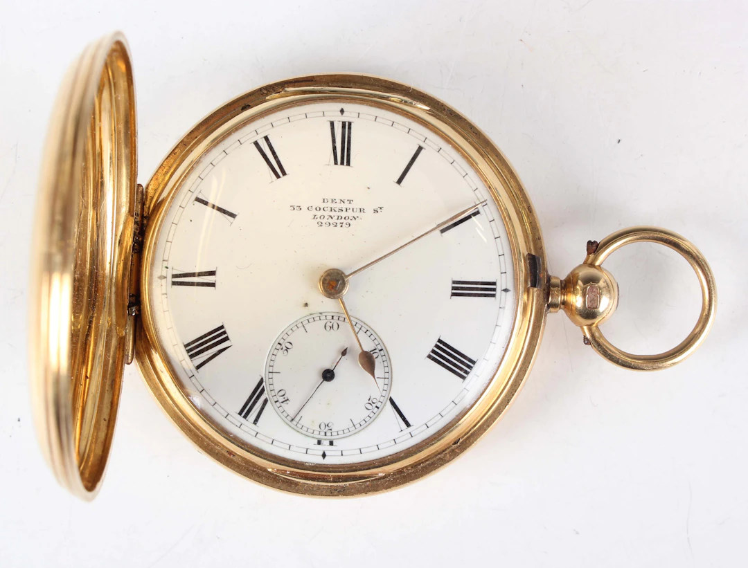 A Victorian 18ct gold hunting cased keywind gentleman's pocket watch