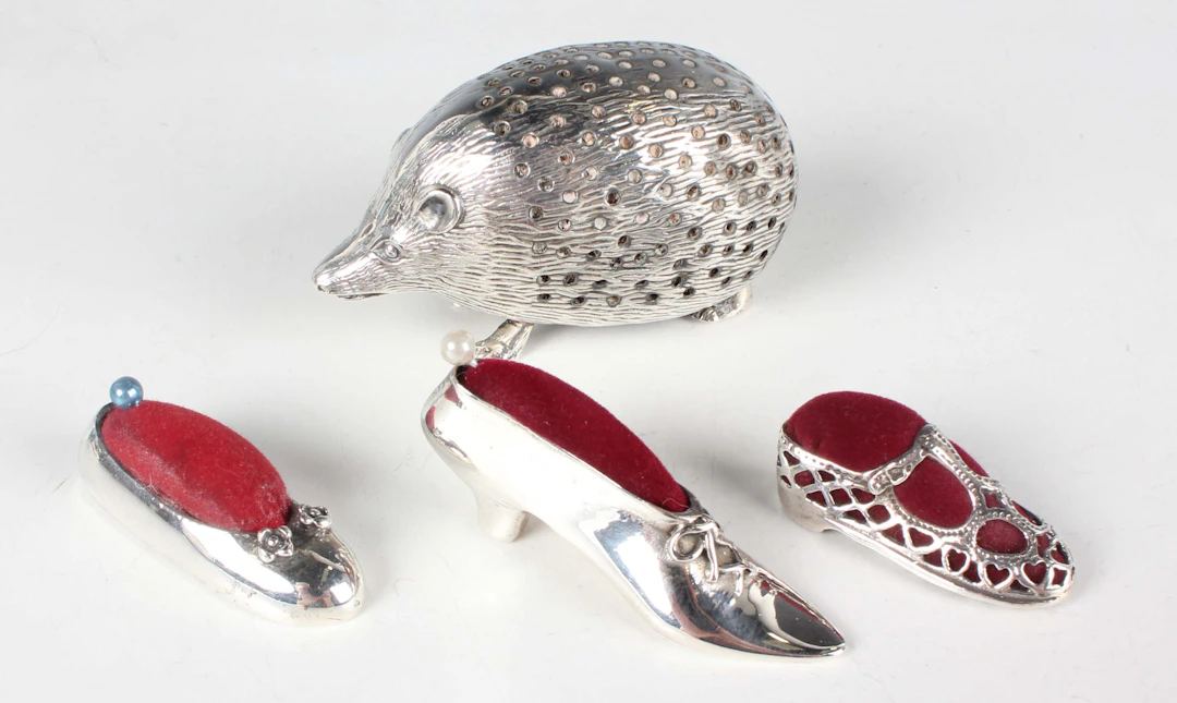 An Edwardian silver novelty pin cushion in the form of a hedgehog