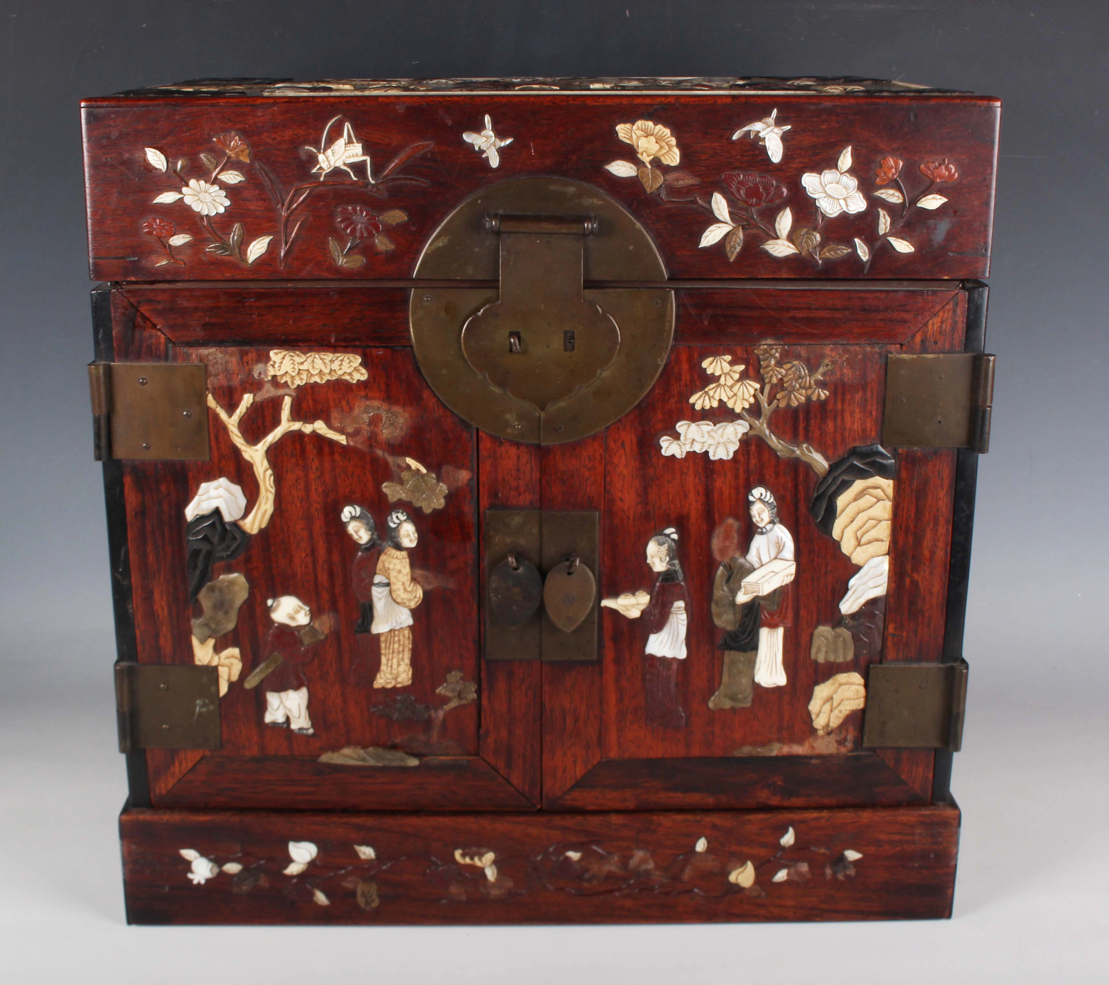 A Chinese hardstone and mother-of-pearl embellished hardwood seal