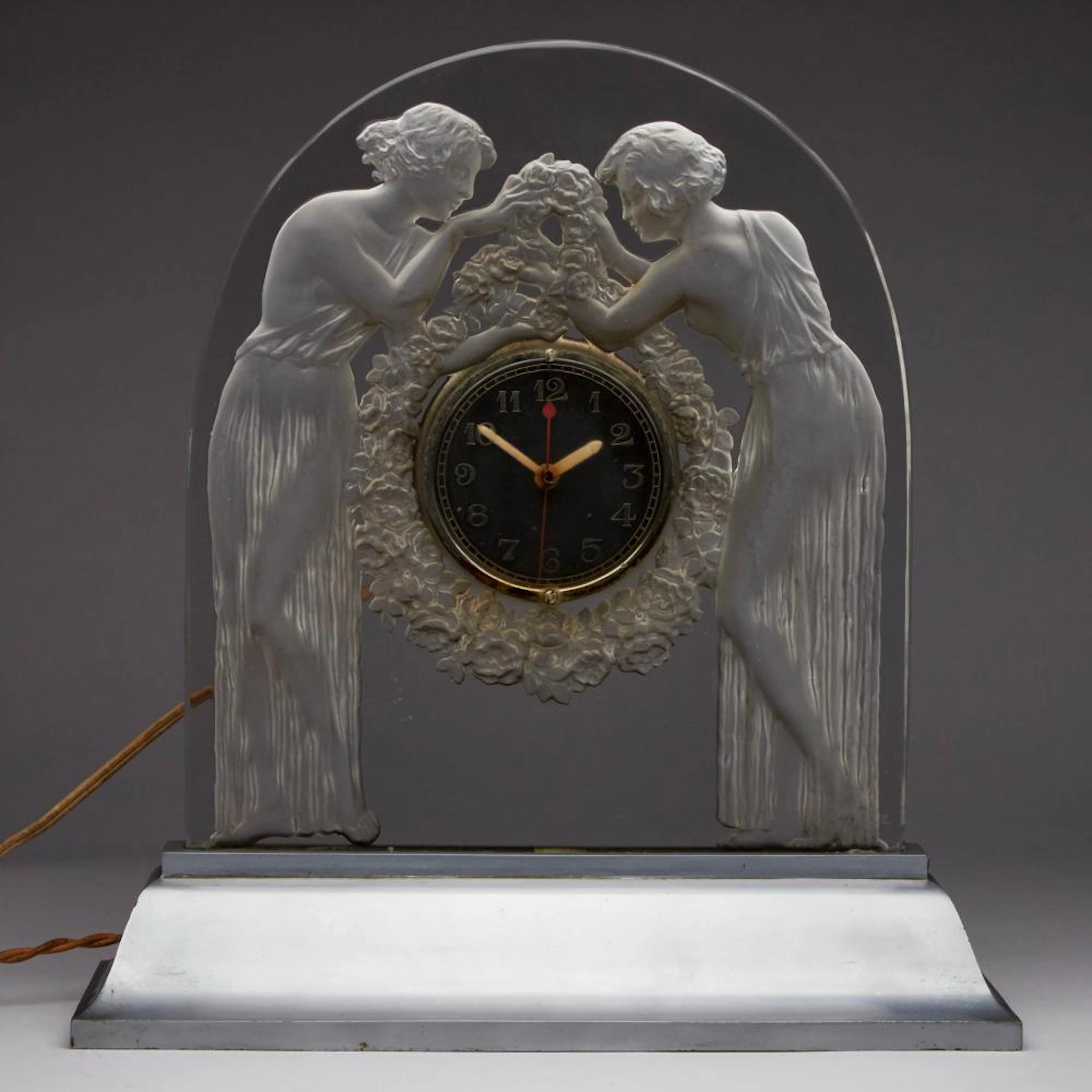 'Deux Figurines', Lalique Moulded and Frosted Glass Mantel Clock, c.1930