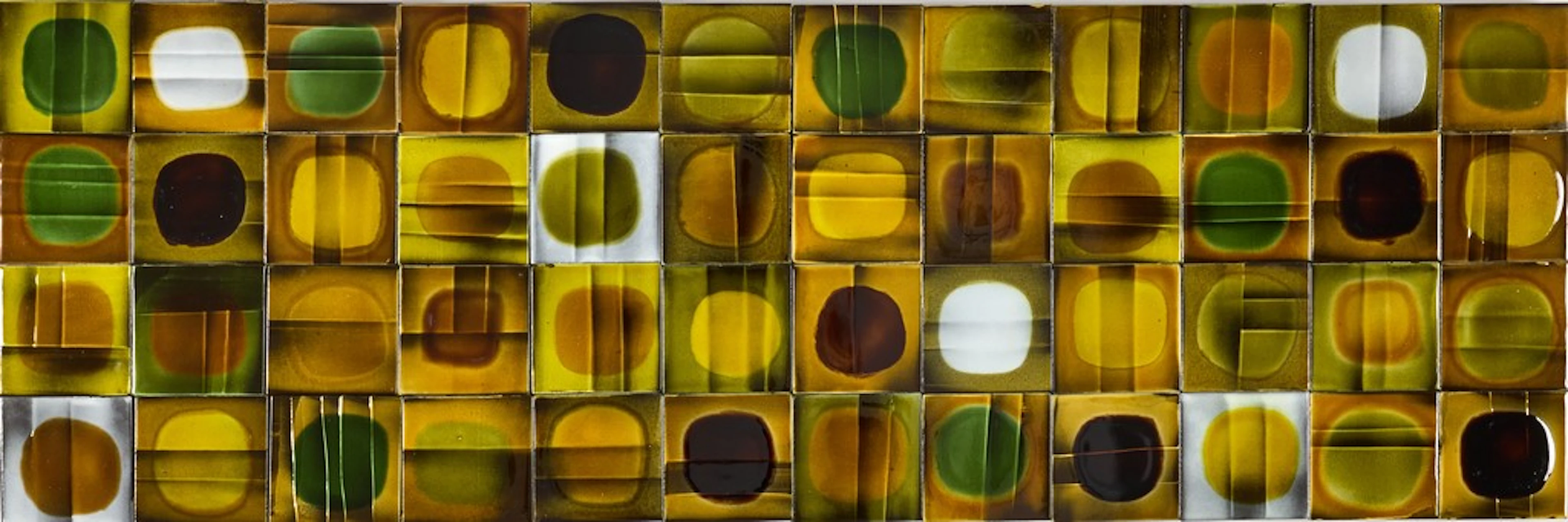 Roger CAPRON (1922-2006). Suite de 48 carreaux modèle " Planète "