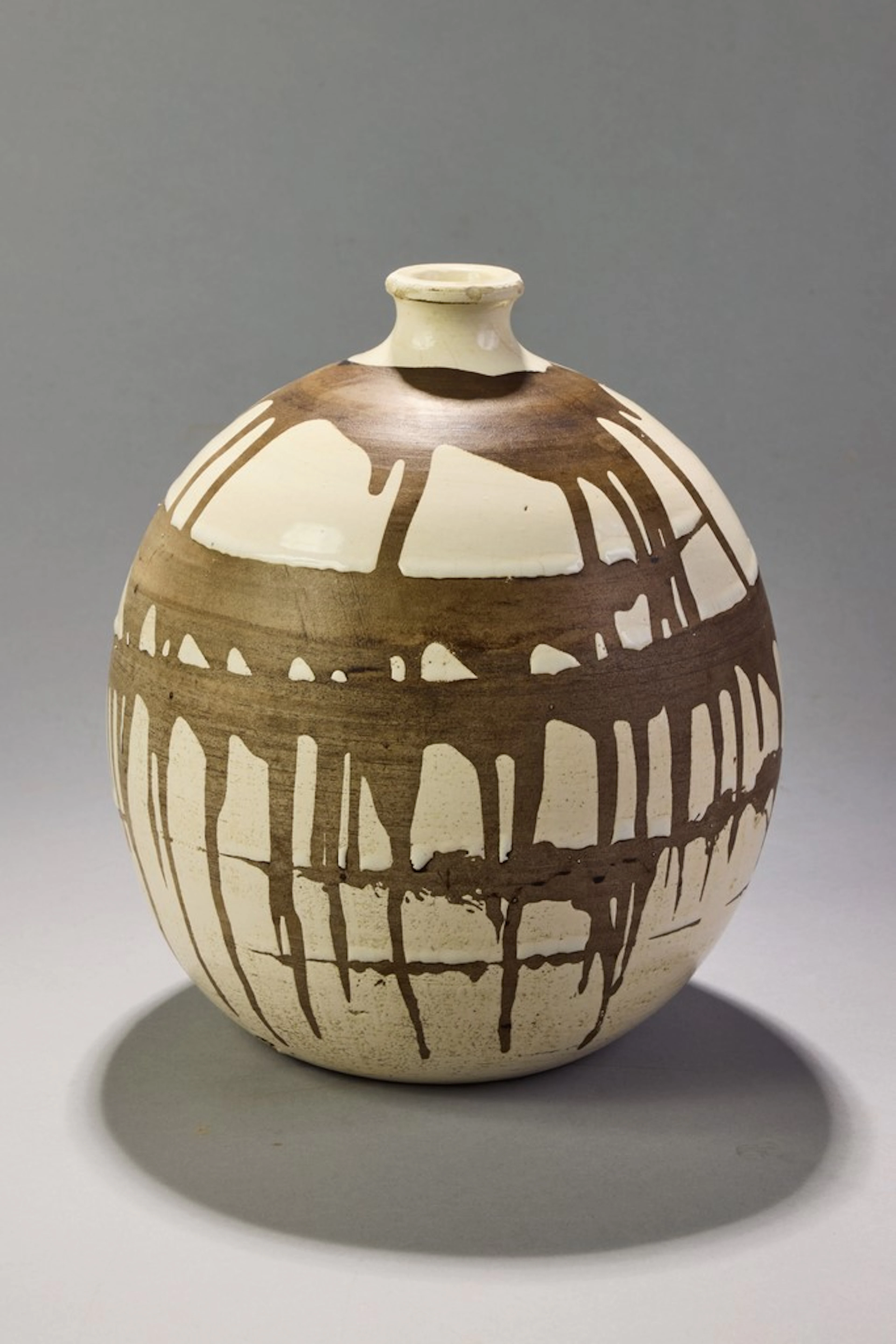 Jean BESNARD (1889-1958). Pied de lampe Céramique émaillée à décor