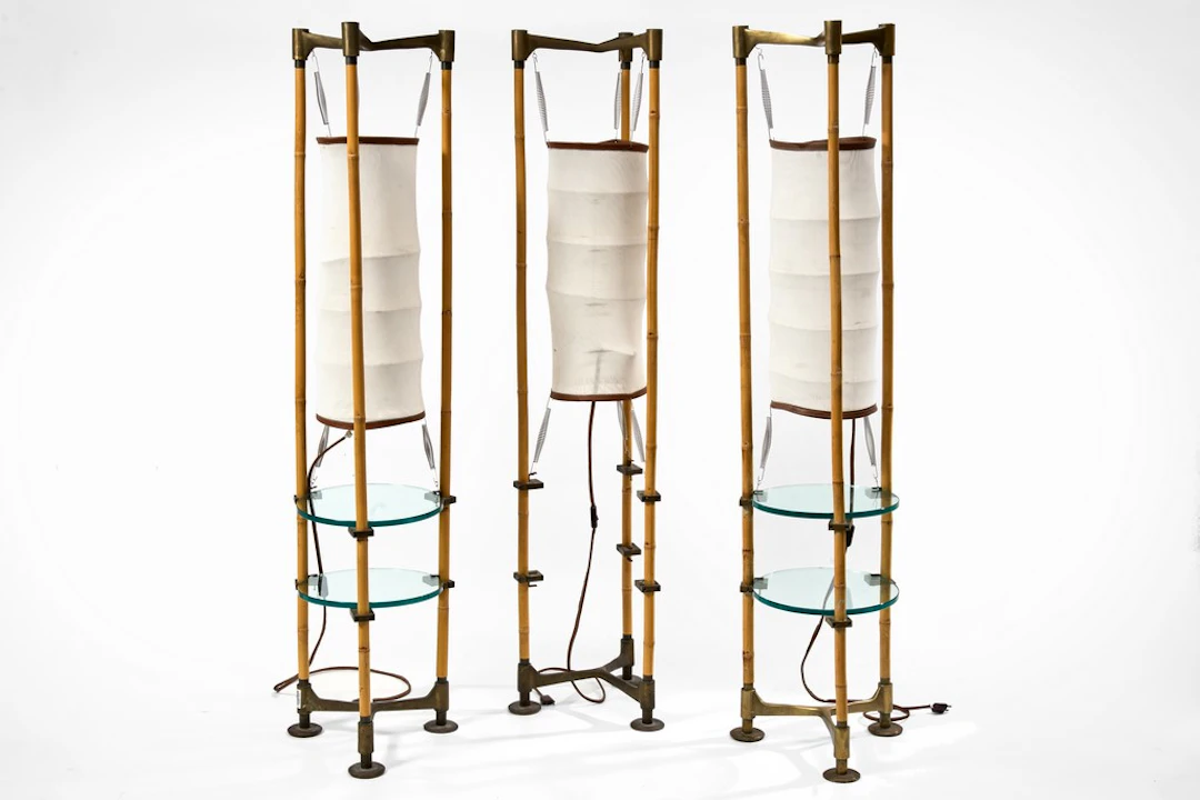 Ronald Cecil SPORTES (né en 1943). Suite de trois lampadaires à diffuseur