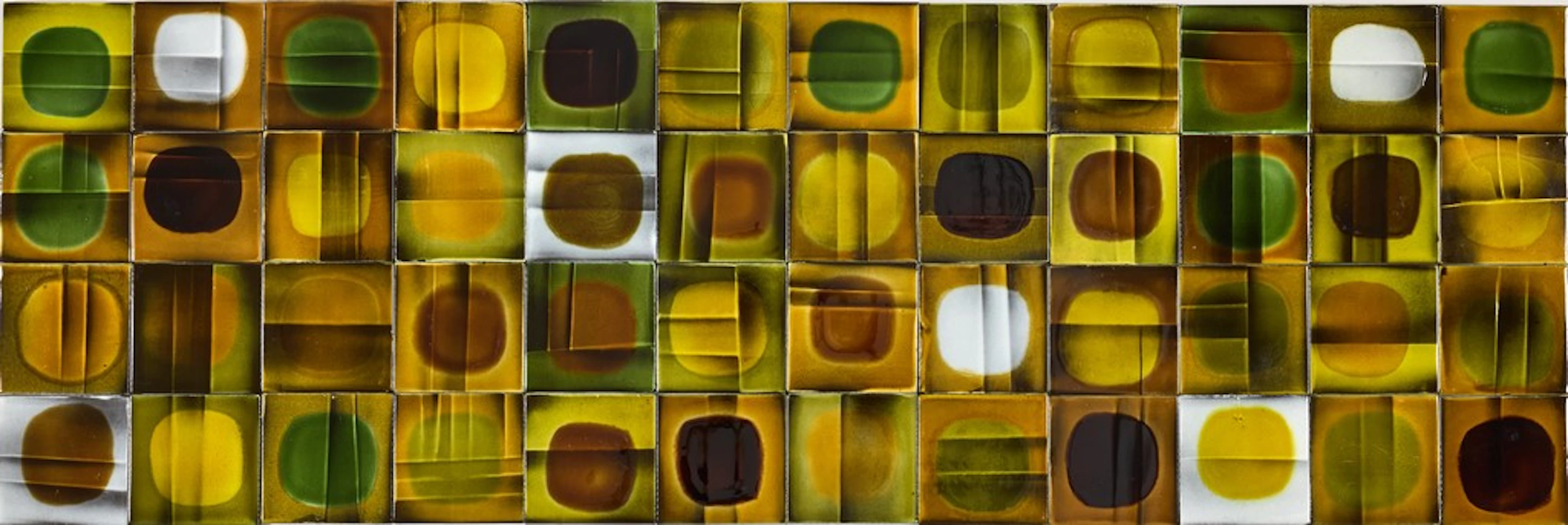 Roger CAPRON (1922-2006). Suite de 48 carreaux modèle " Planète "