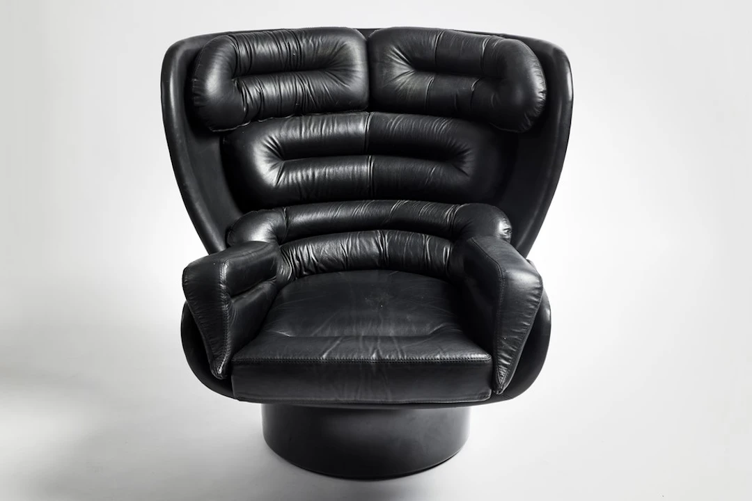 Jôe COLOMBO (1930 - 1971). Fauteuil " Elda " à coque pivotante en
