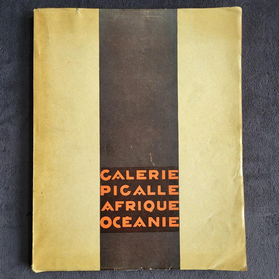 GALERIE PIGALLE, AFRIQUE OCEANIE. 1930. In-4 broché. 15 planches en