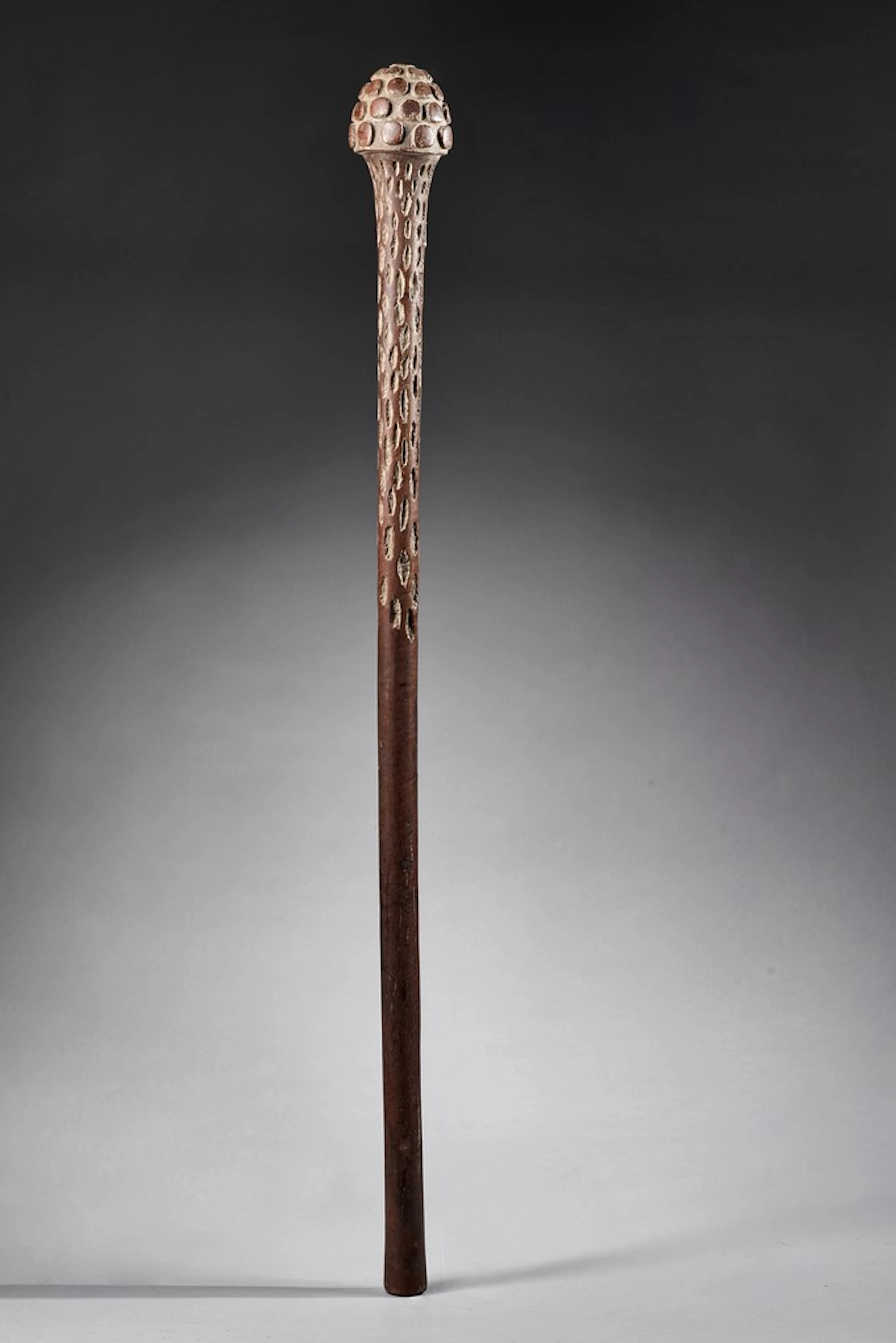 Club de buli buli, masse de guerre en bois sculpté, avec une tête