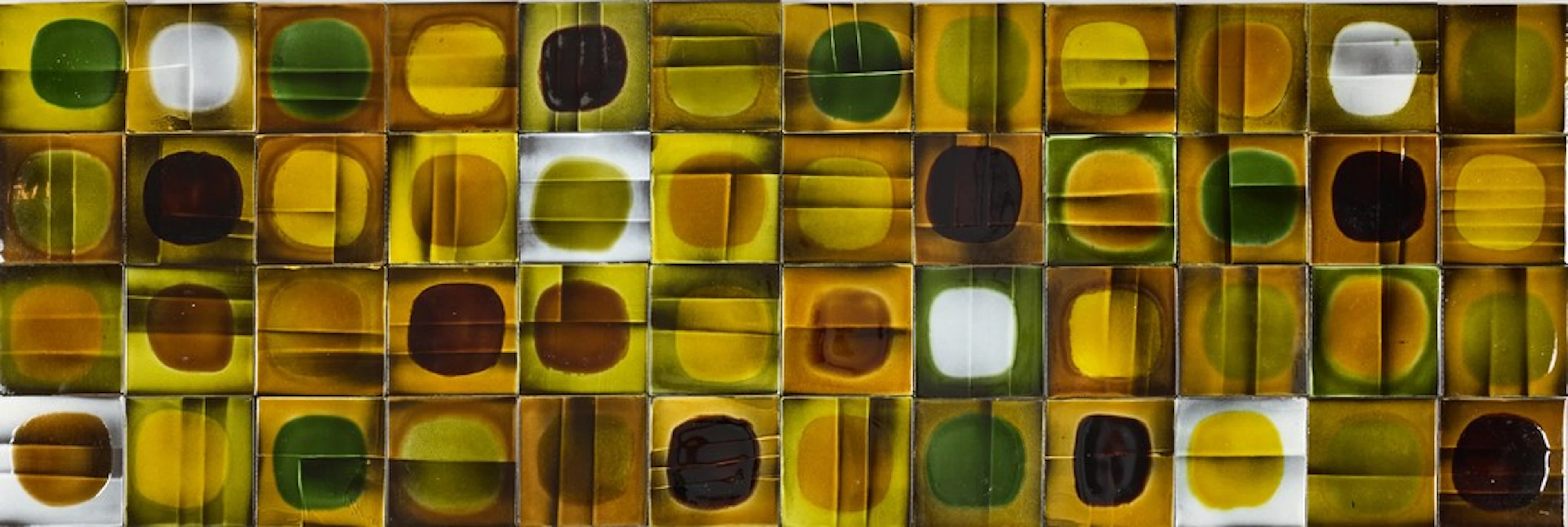 Roger CAPRON (1922-2006). Suite de 48 carreaux modèle " Planète "