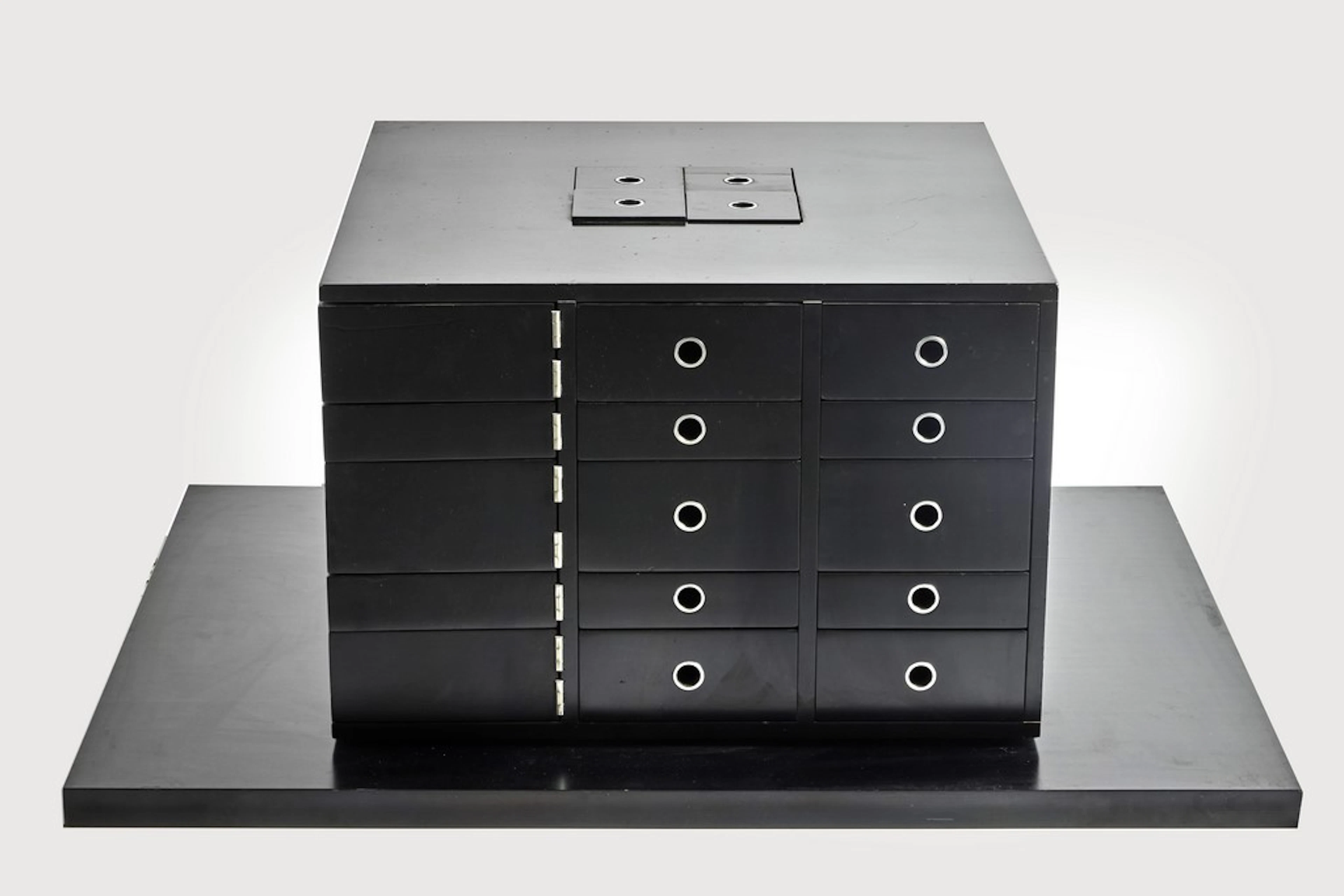 Ronald Cecil SPORTES (1943-2025). Cabinet de table pivotant en bois