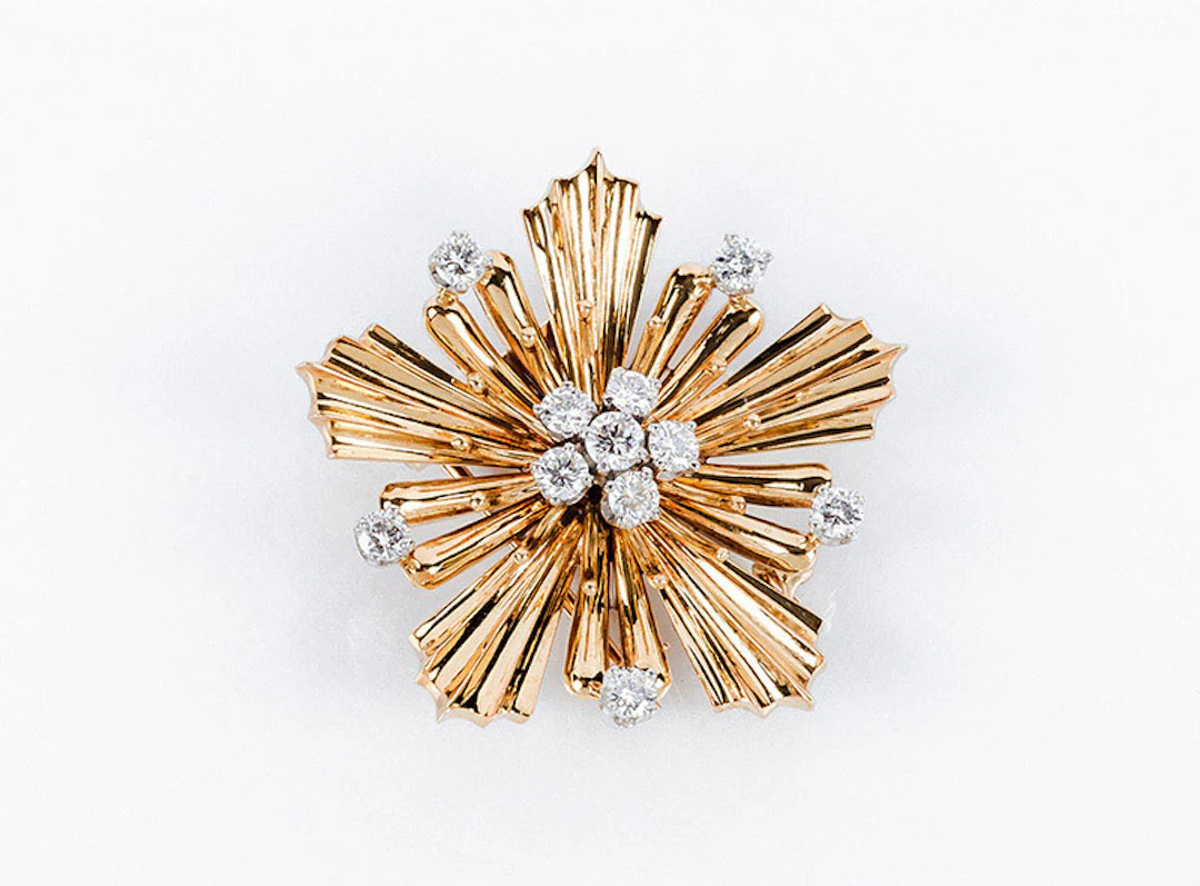 Elegante alfiler vintage de CARTIER en sólida montura de oro amarillo 18 K