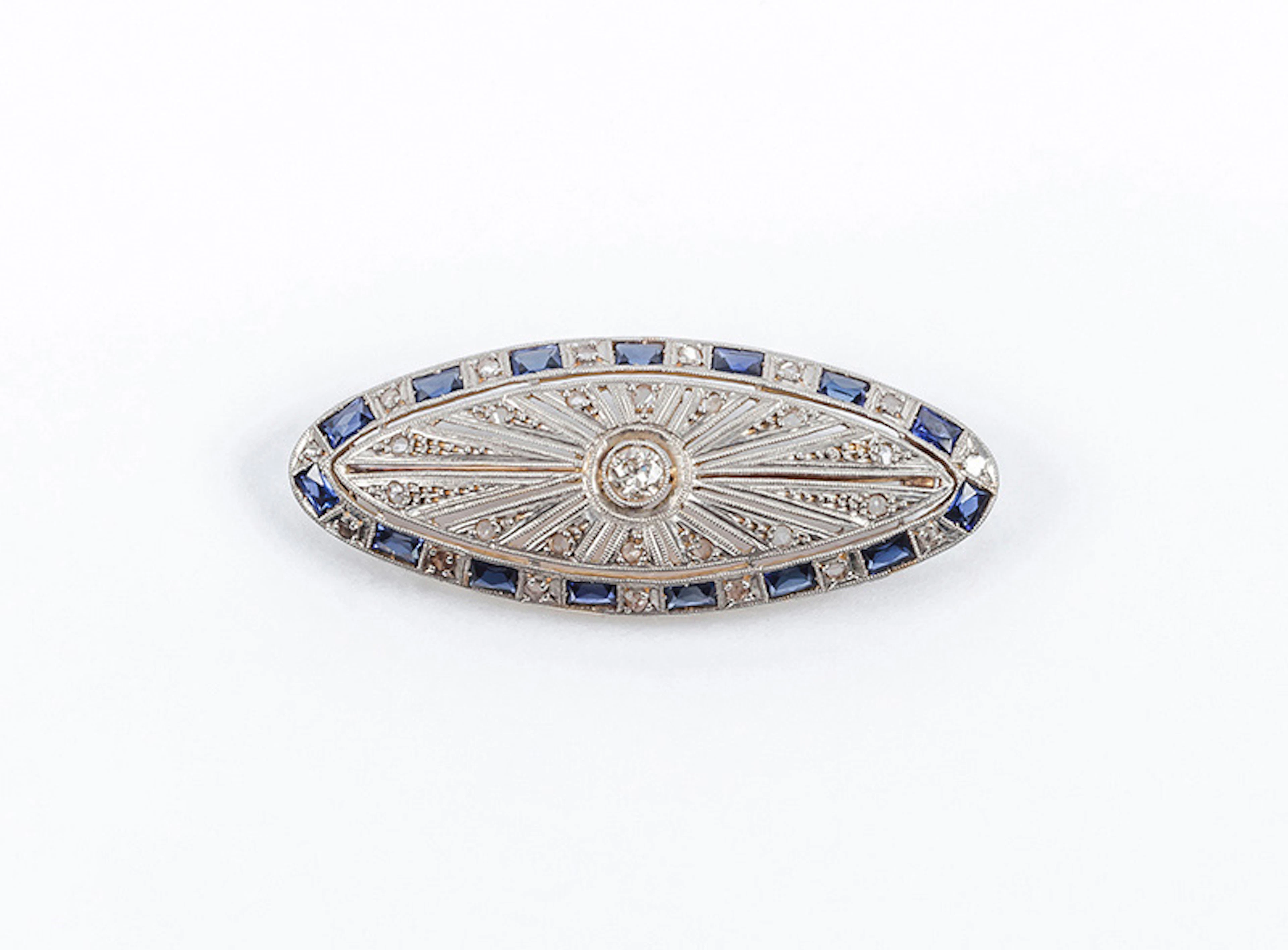 Alfiler oval de época art-decó