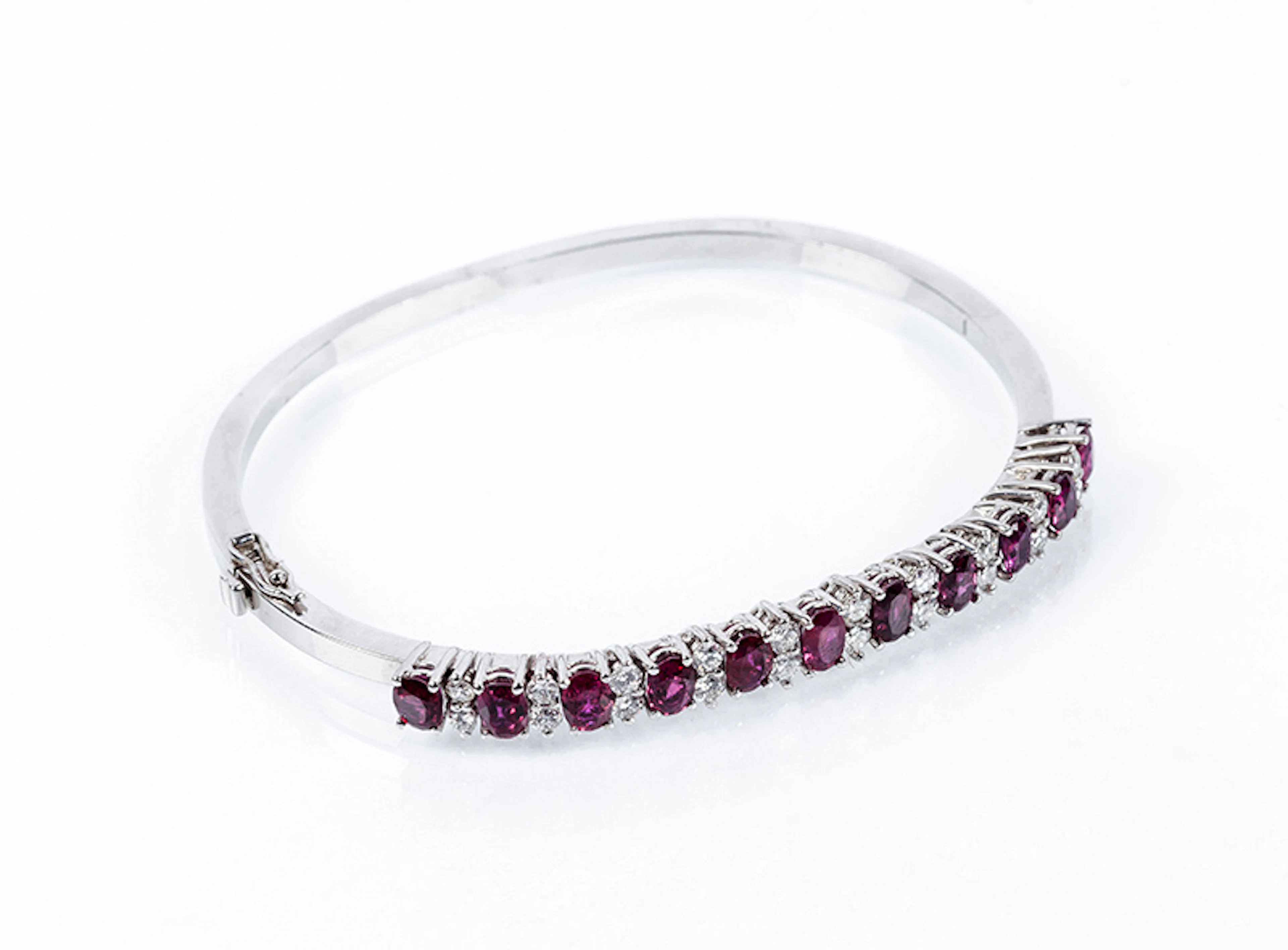 Brazalete esclavo vintage de alta joyería