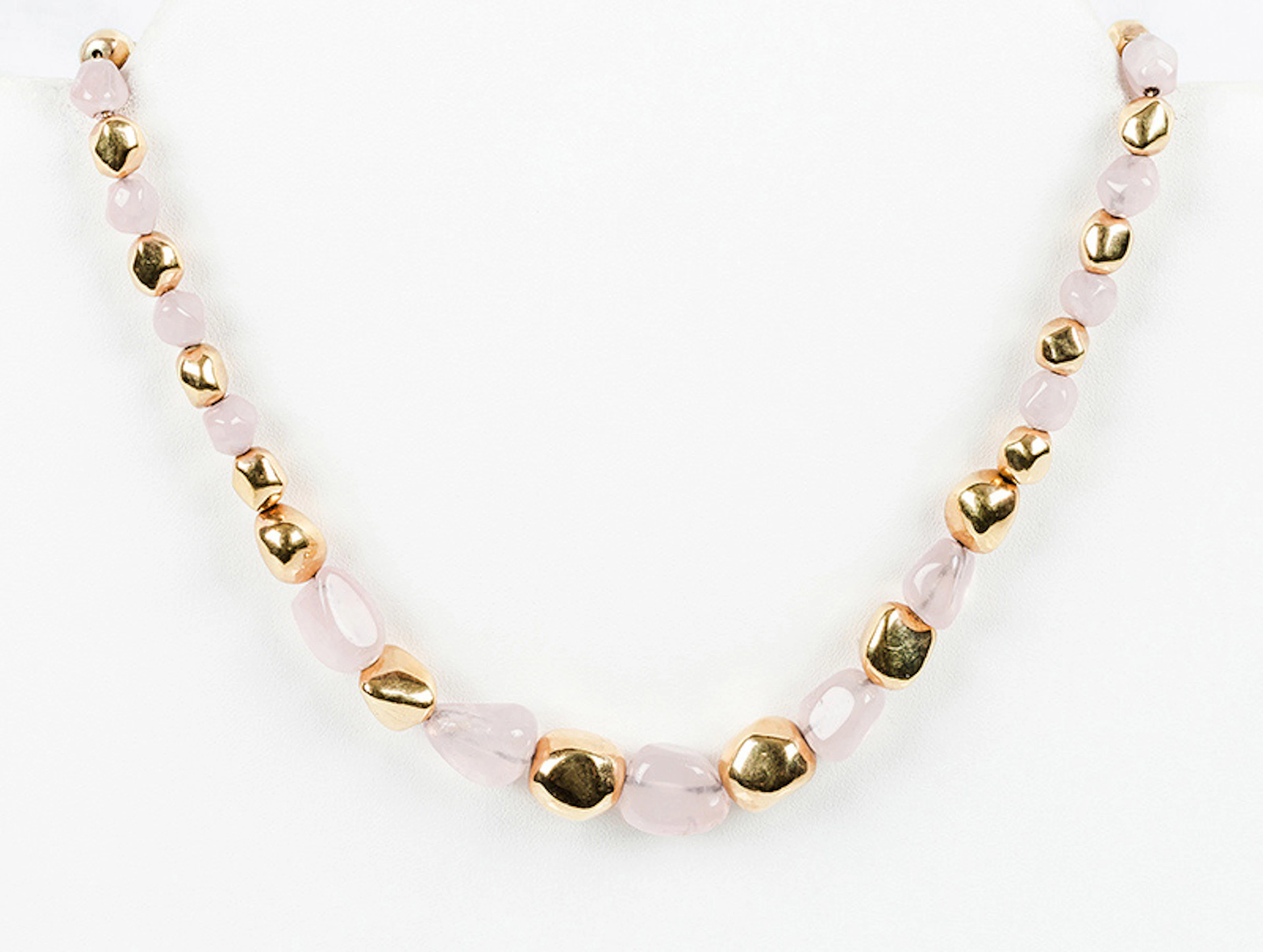 Collar de cuentas barrocas de oro amarillo 18 K