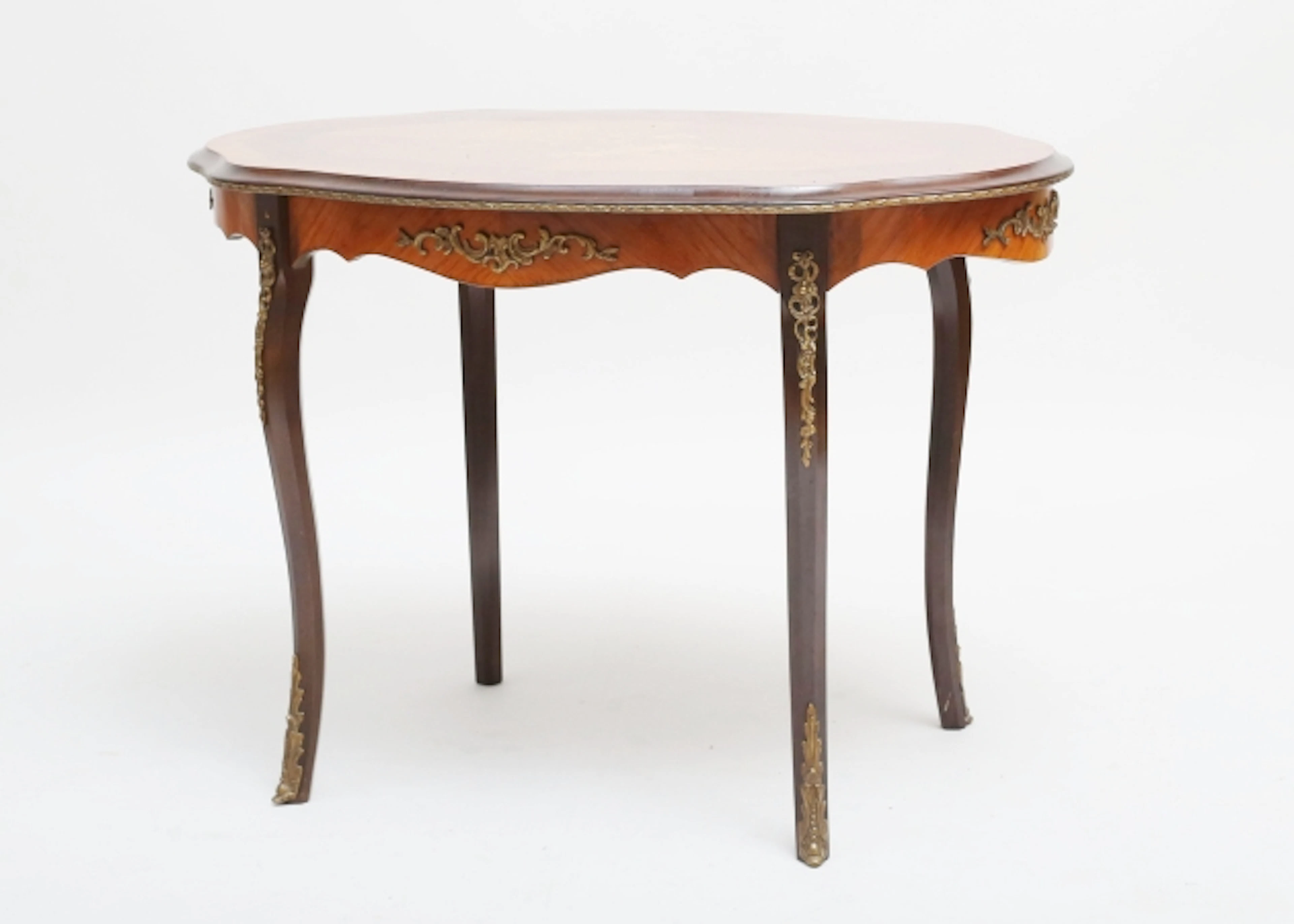 Soffbord Louis XVI-stil