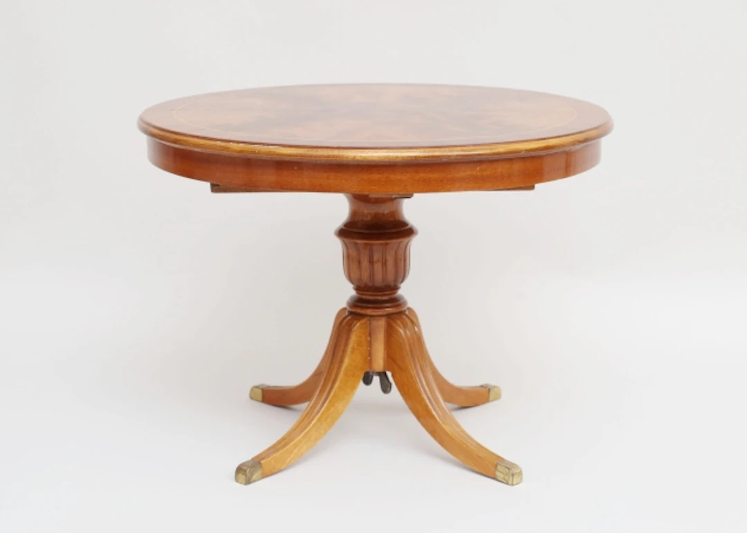 Matbord miniatyr 1900-talets mitt