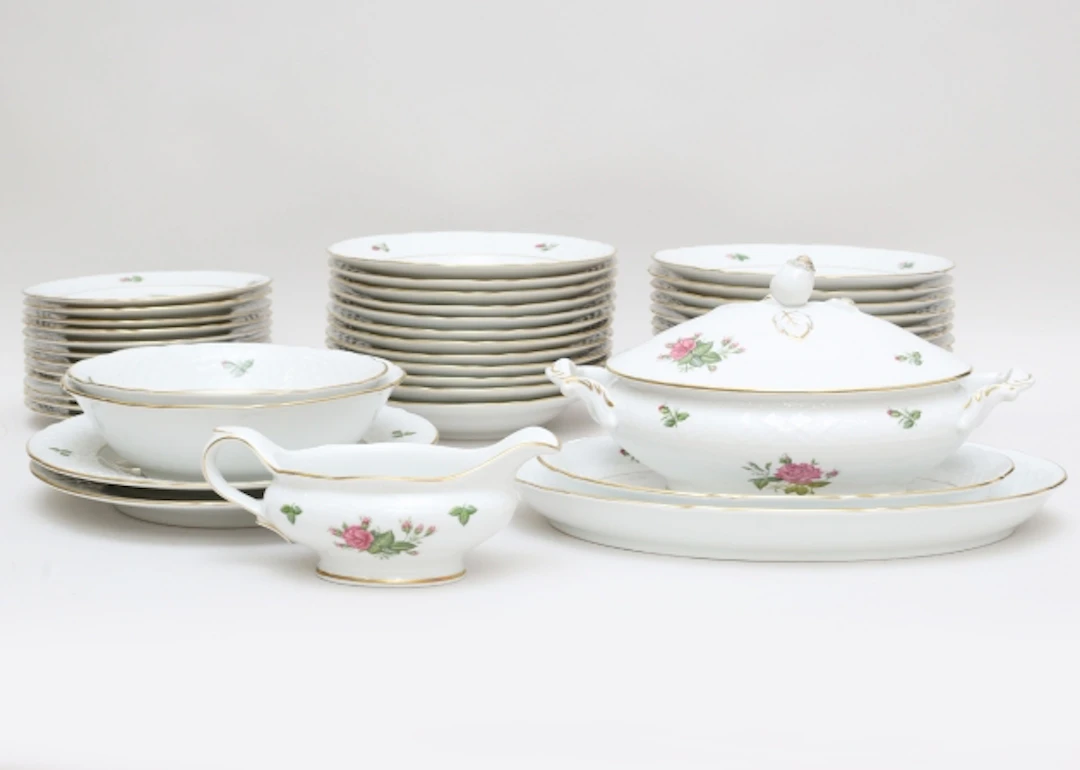Matservis 44 delar "Classic Roses"