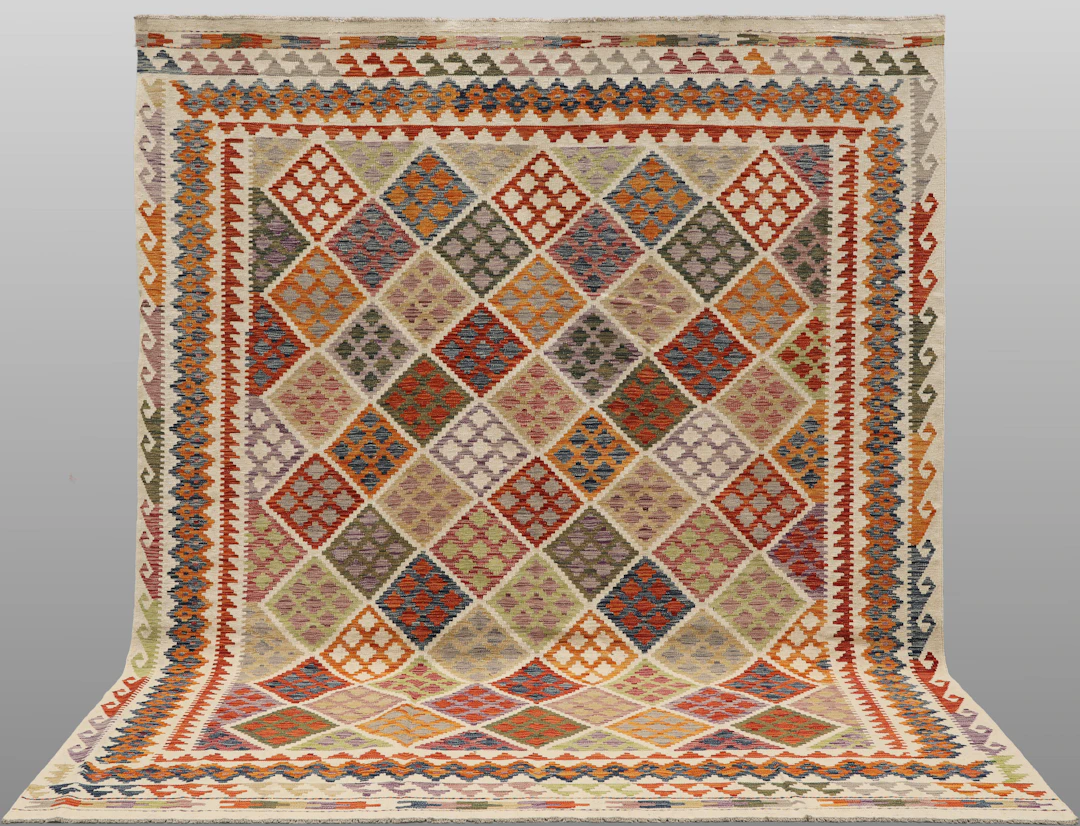 MATTA, Kelim, cirka 298 x 259 cm.