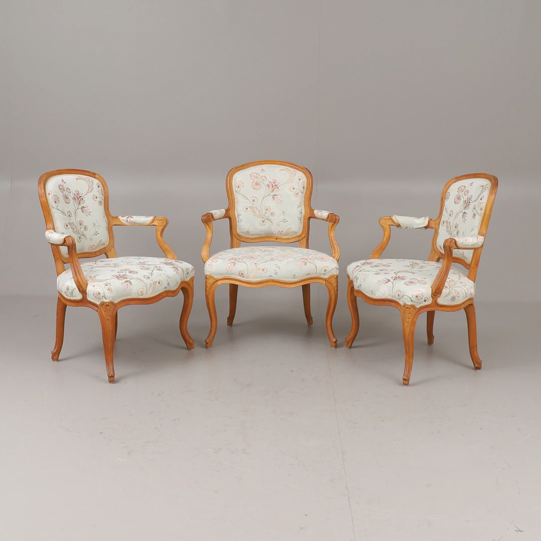 KARMSTOLAR, 3 stycken, nyrokoko, 1800-tal.