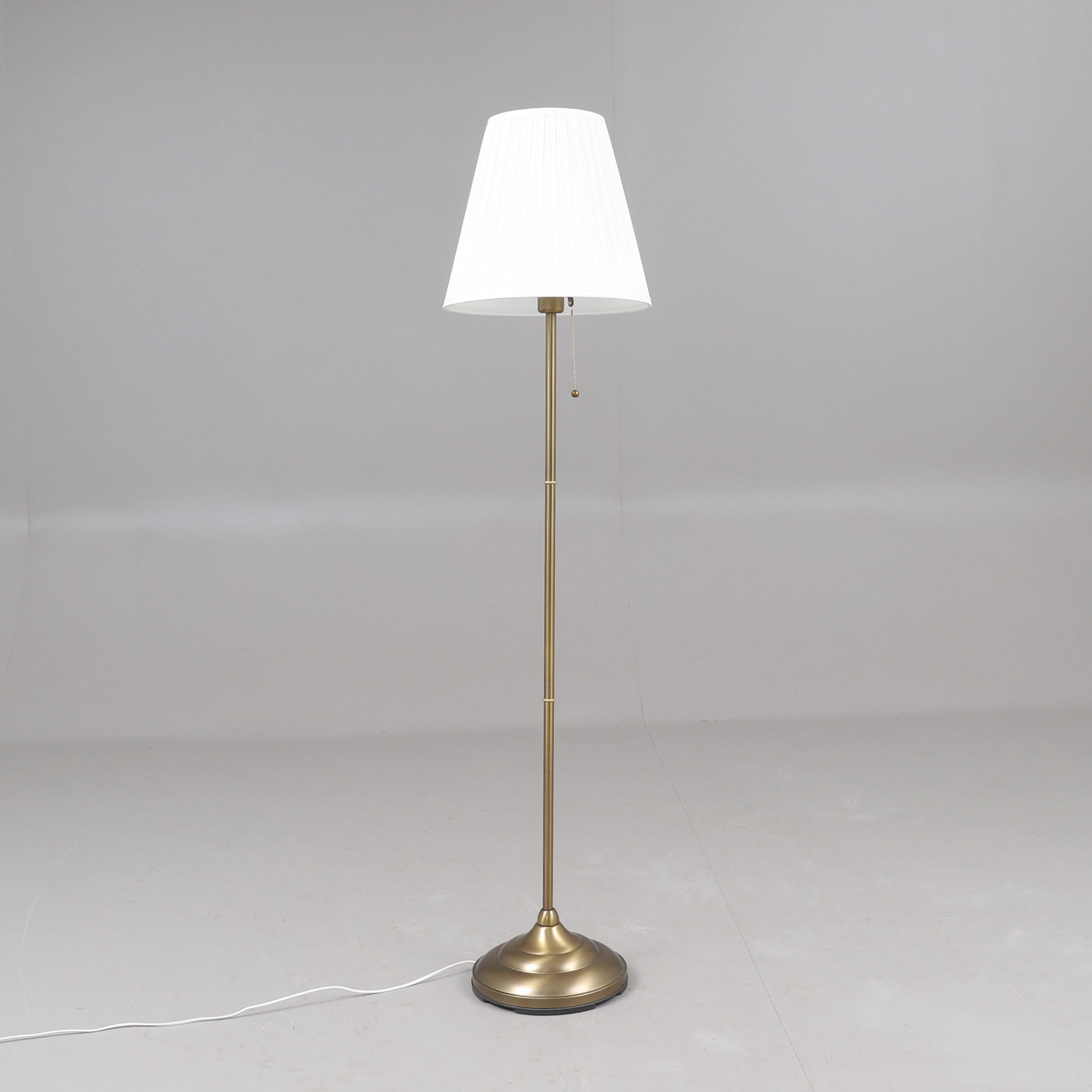 GOLVLAMPA, metall, Ikea, 19/2000-tal.